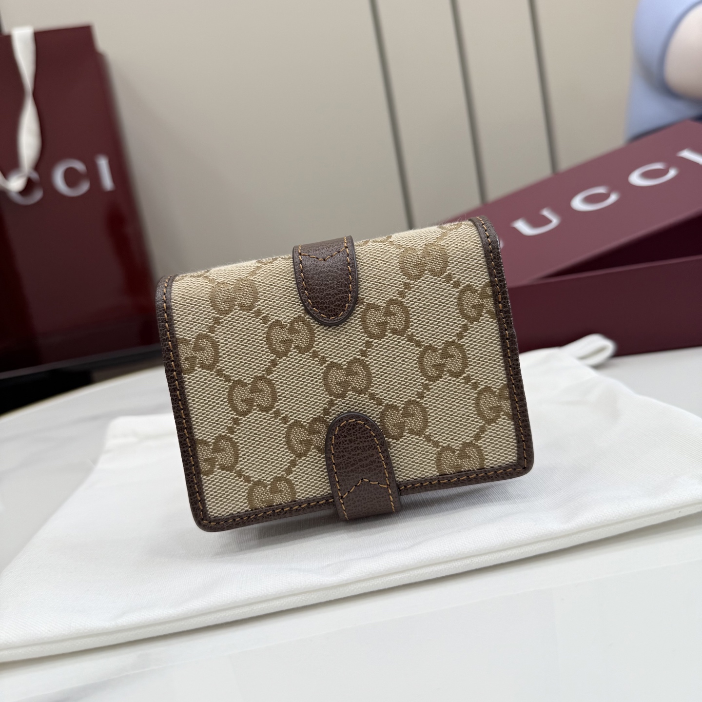 [Gucci] 구찌 26SS Jackie 재키 1961 GG 캔버스 중지갑 (샌드/브라운)
