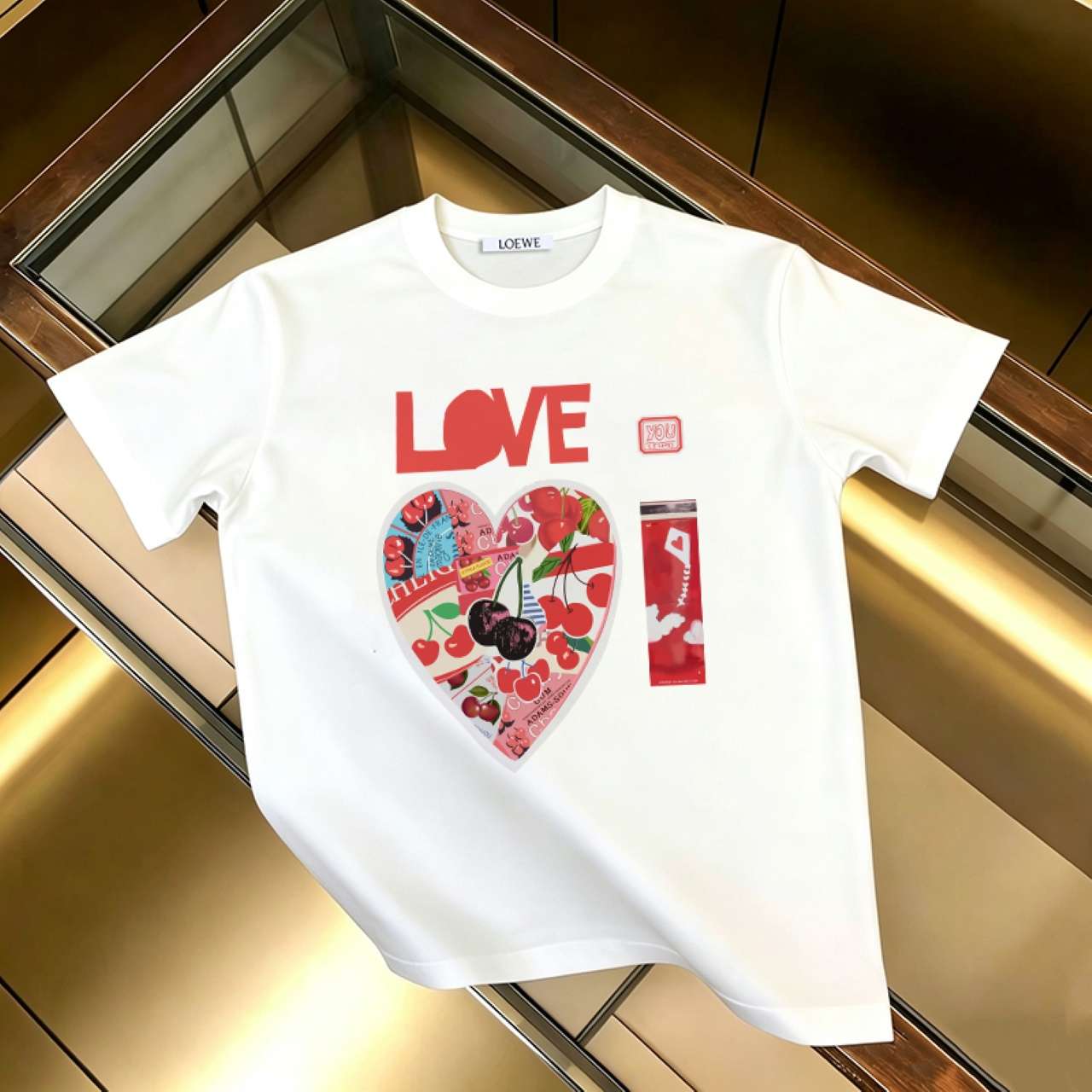 로에베(LOEWE) 러브 체리 하트 프린트 반팔 티셔츠 상의 의류