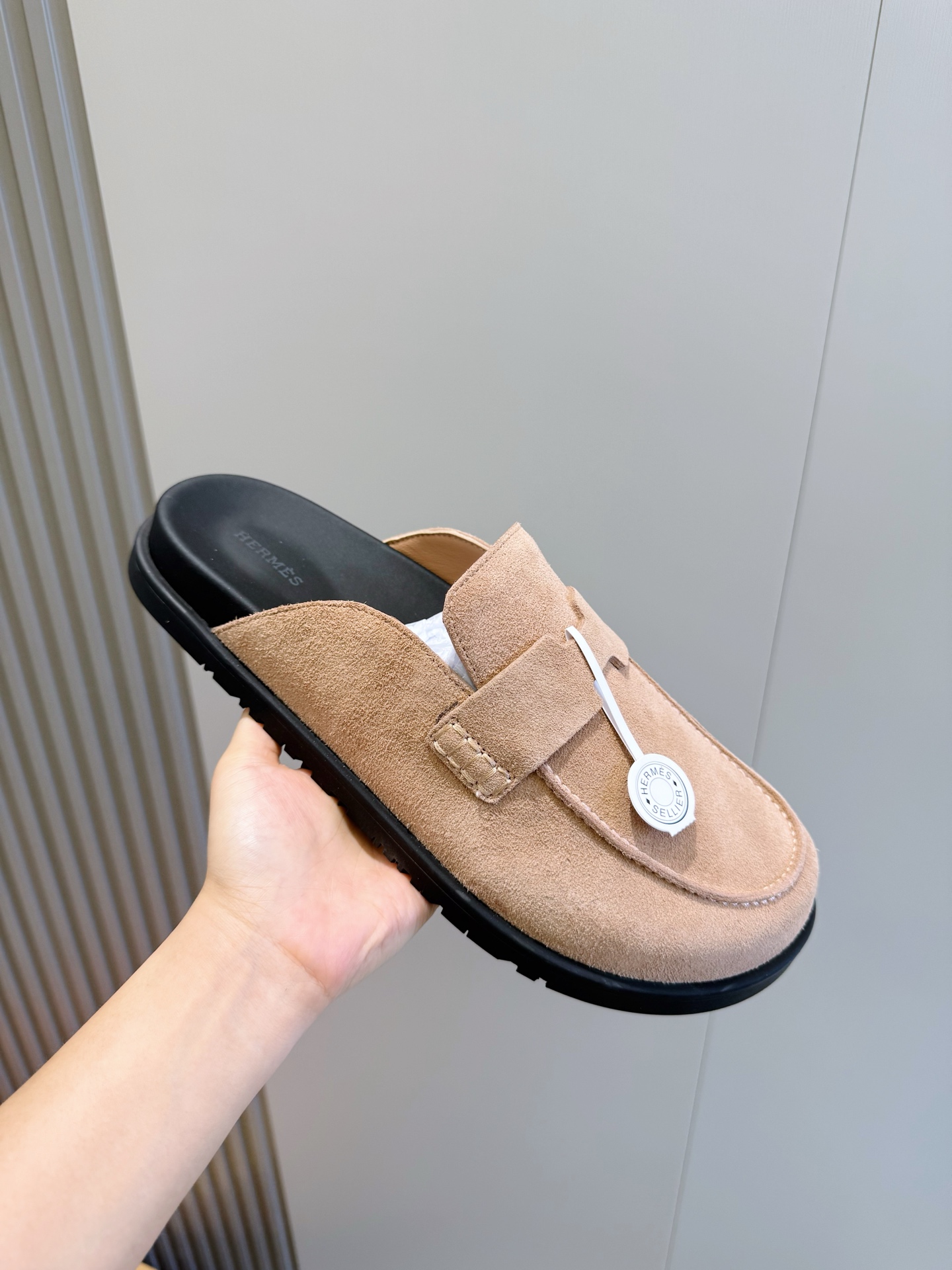 Hermes 에르메스 H 로고 스웨이드 뮬 슬리퍼 신발