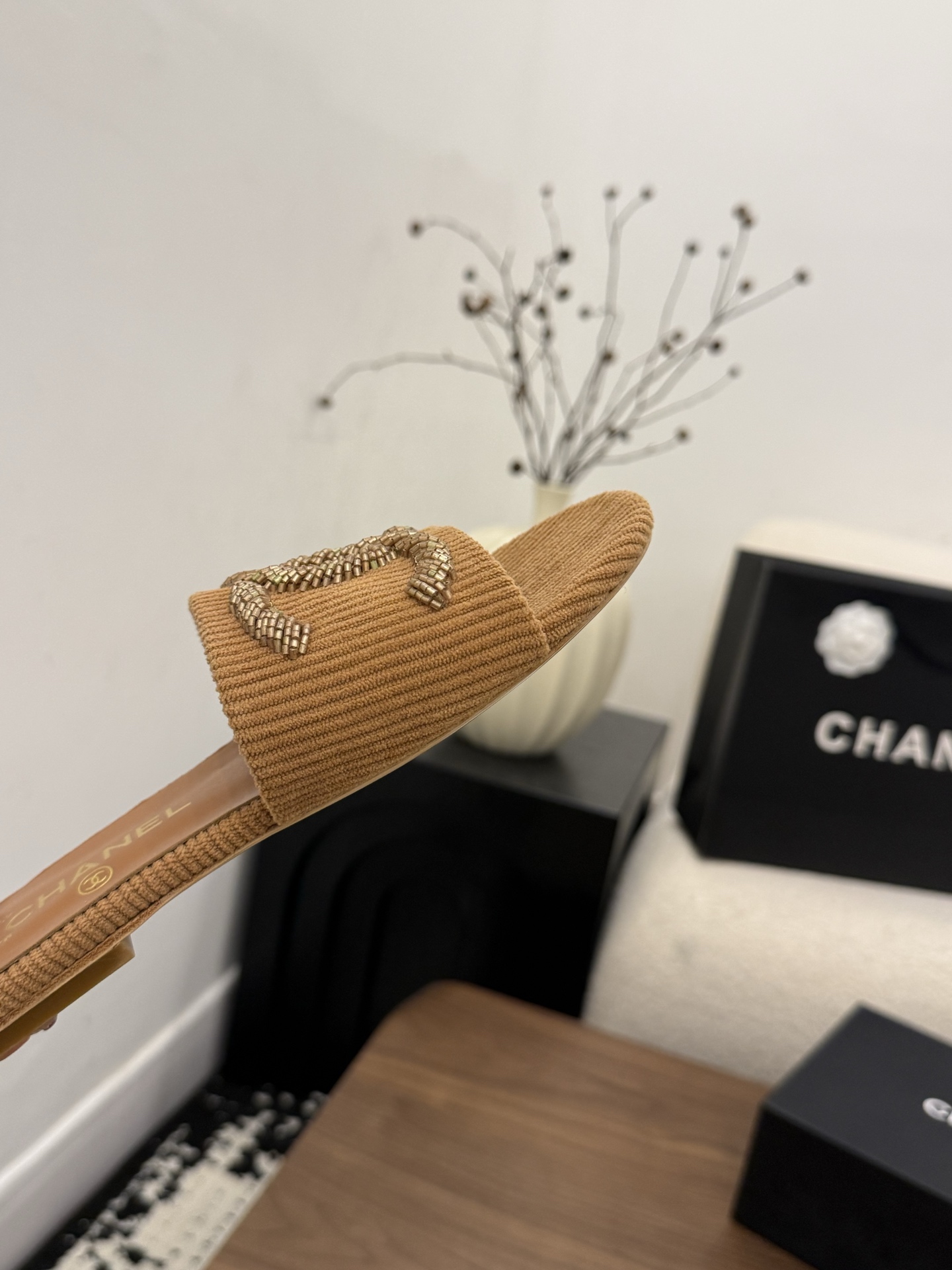 샤넬(CHANEL) 로고 스트라이프 플랫 슬리퍼 신발
