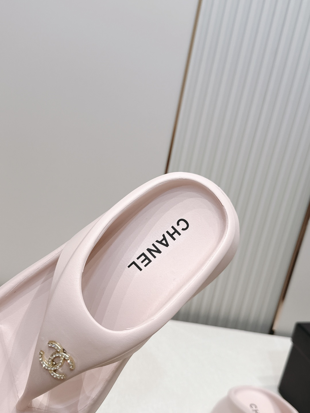 샤넬(CHANEL) 플랫폼 플립플랍 샌들 신발