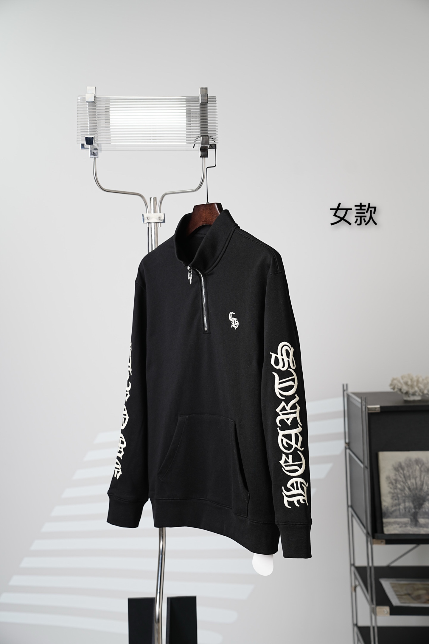 크롬하츠(CHROME HEARTS) 자수 하프집업 맨투맨 상의 의류