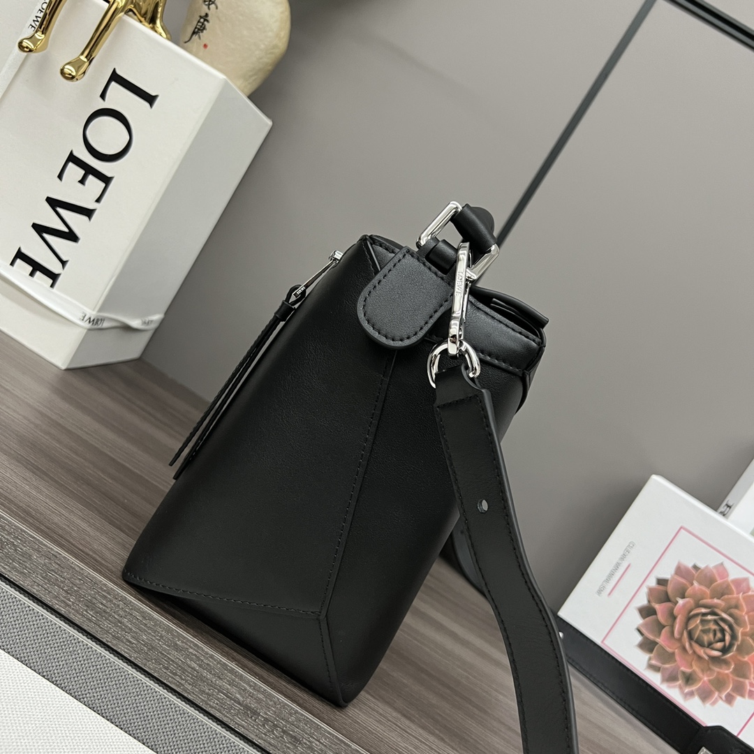 Loewe 로에베 퍼즐 미디엄 소프트 레더 백 가방