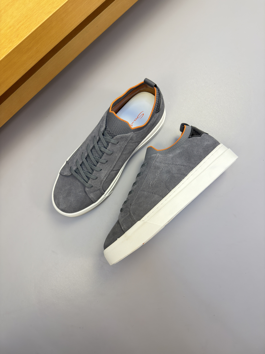 [Santoni] 산토니 프리미엄 스웨이드 캐주얼 스니커즈 신발