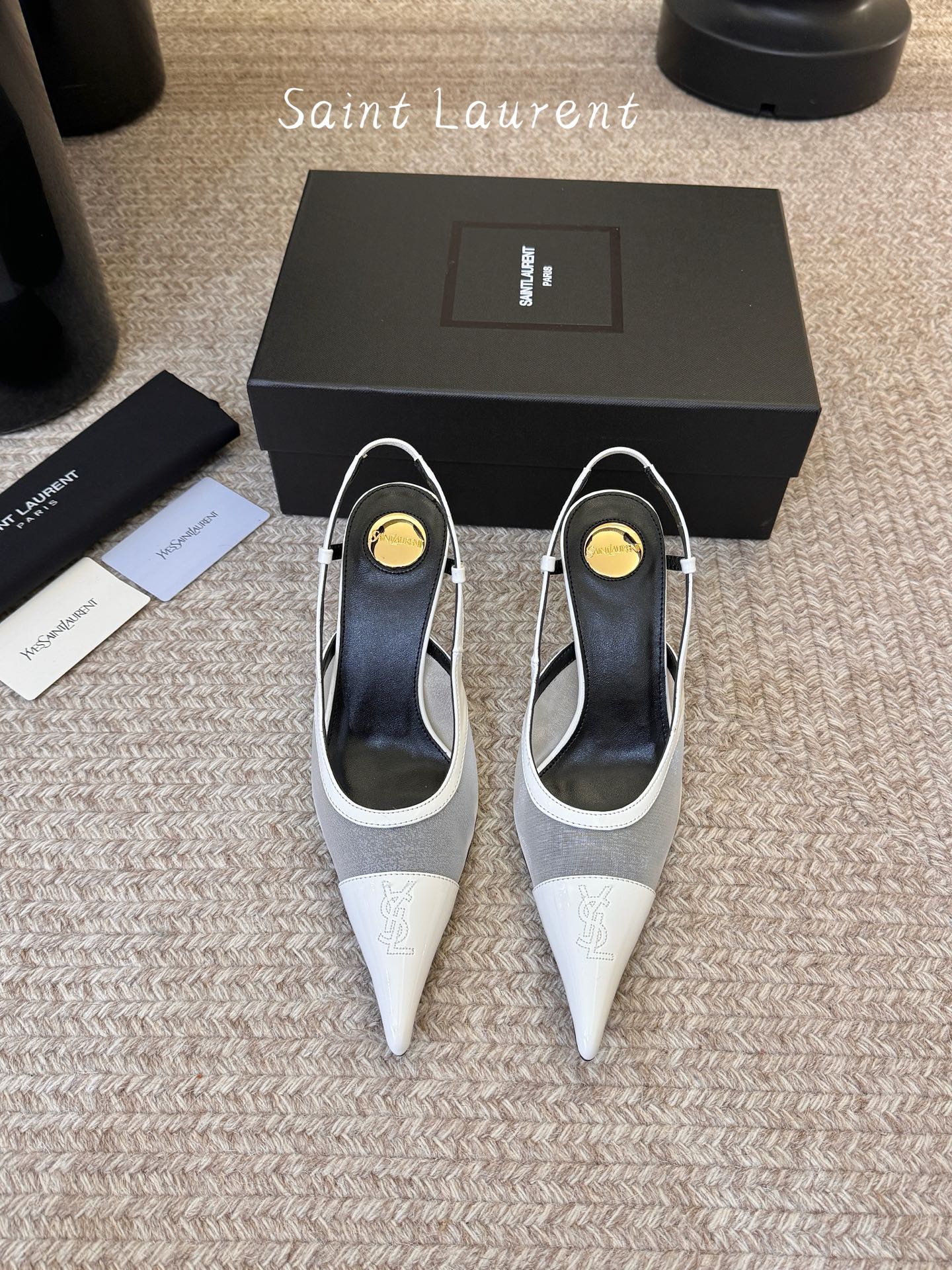 생로랑(SAINT LAURENT) 메쉬 배색 포인티드토 슬링백 키튼힐 신발