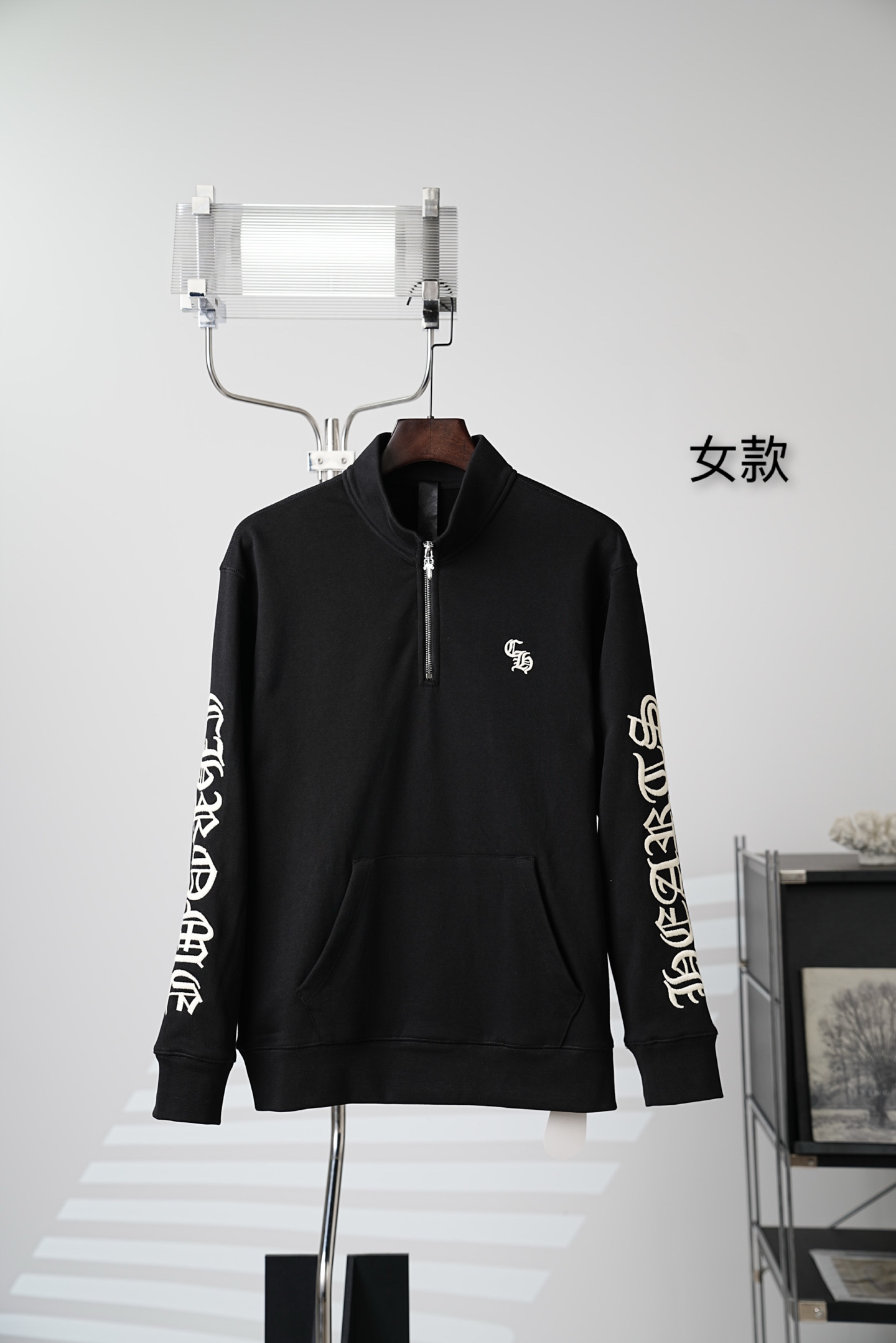 크롬하츠(CHROME HEARTS) 자수 하프집업 맨투맨 상의 의류