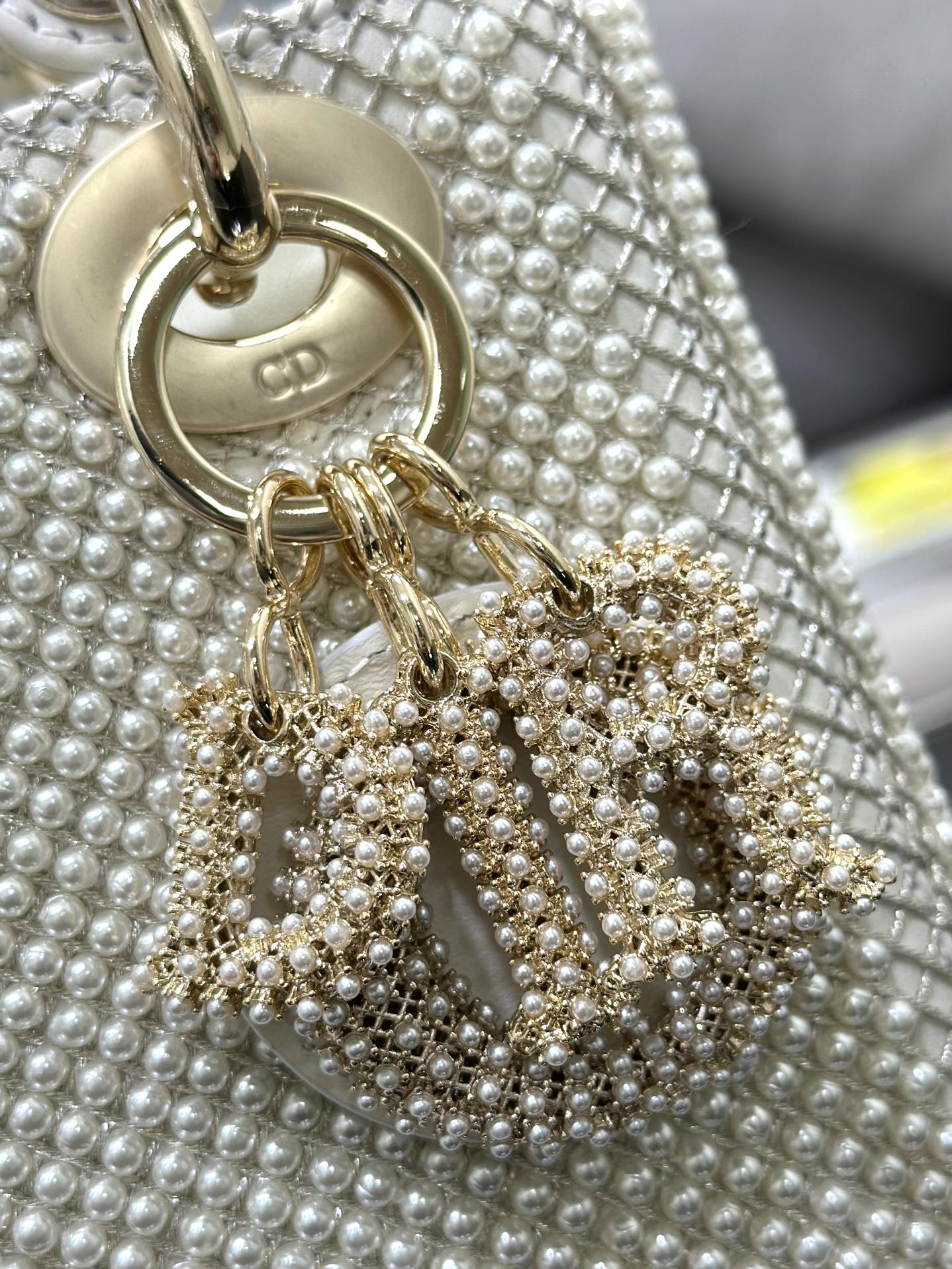 [Lady Dior] 디올 레이디 디올 미니 3구 자수 진주 백 (밀크 화이트) 가방