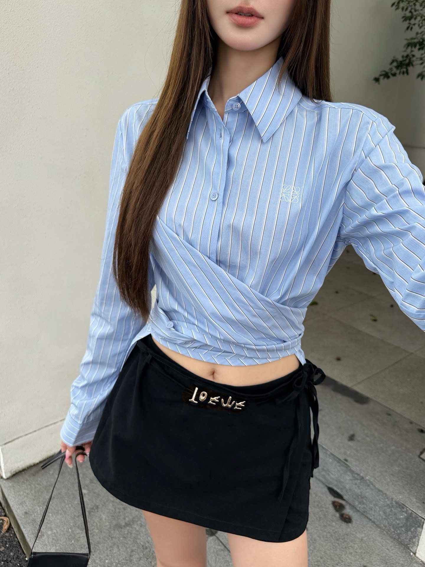 로에베(LOEWE) 아나그램 자수 스트라이프 셔츠 상의 의류