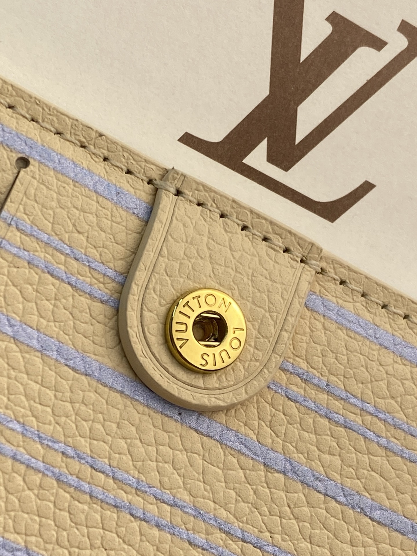 [Louis Vuitton] LV 루이비통 엠프레인 하이 섬머 Lisa 리사 월렛 지갑 M29808
