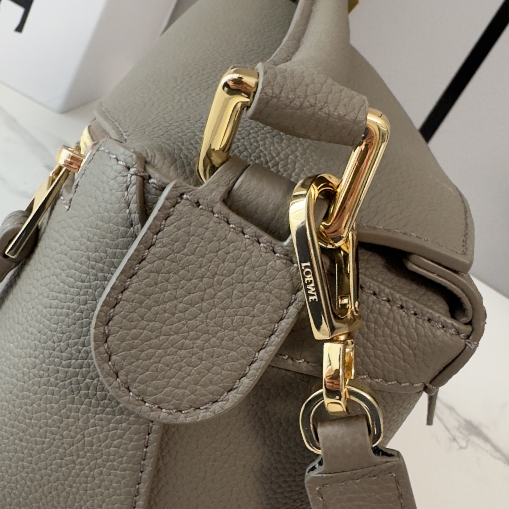 Loewe Puzzle Edge 로에베 퍼즐 스몰 백 가방