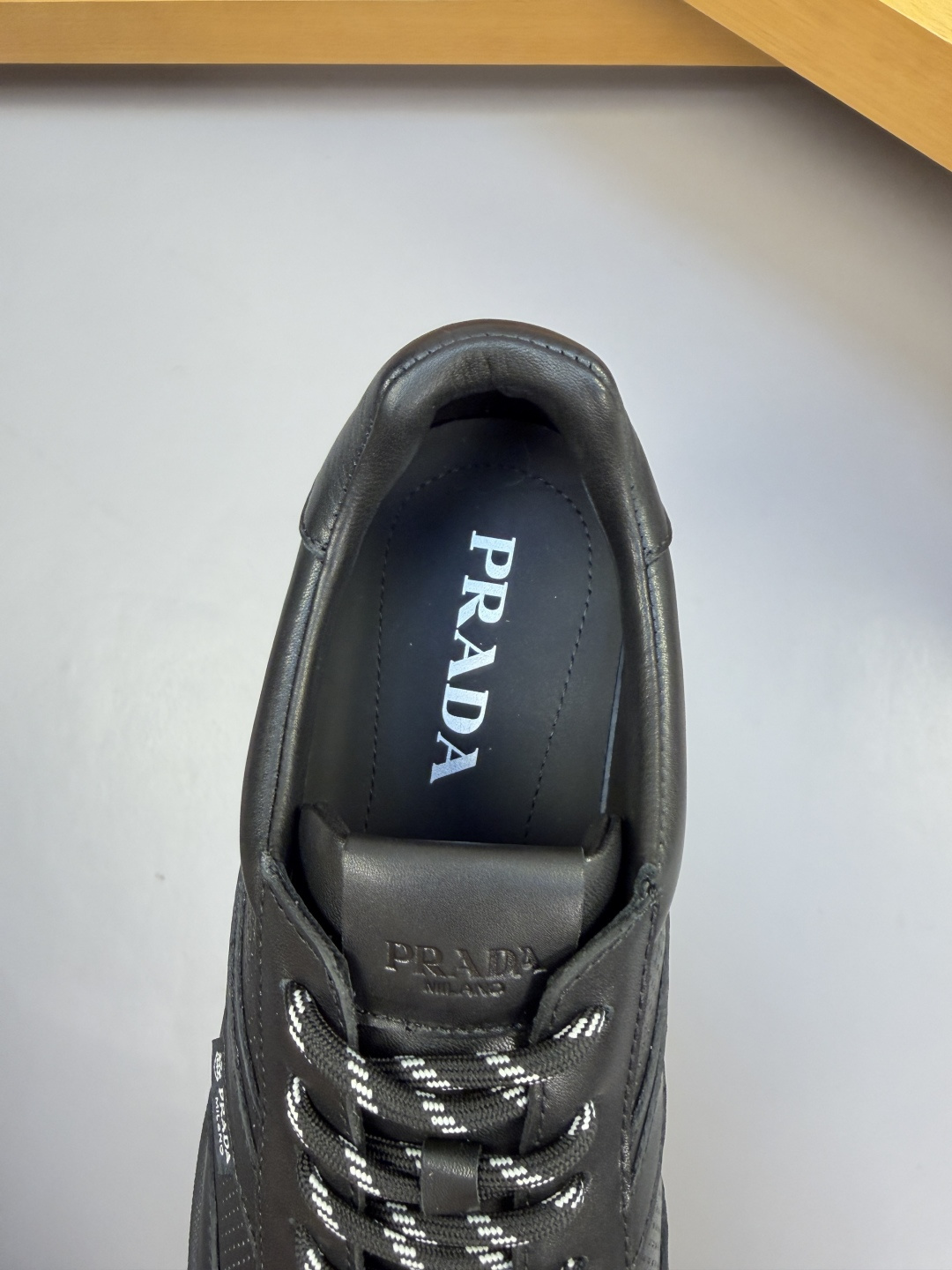 [Prada] 프라다 프리미엄 나파 & 퍼포레이티드 레더 스니커즈 신발