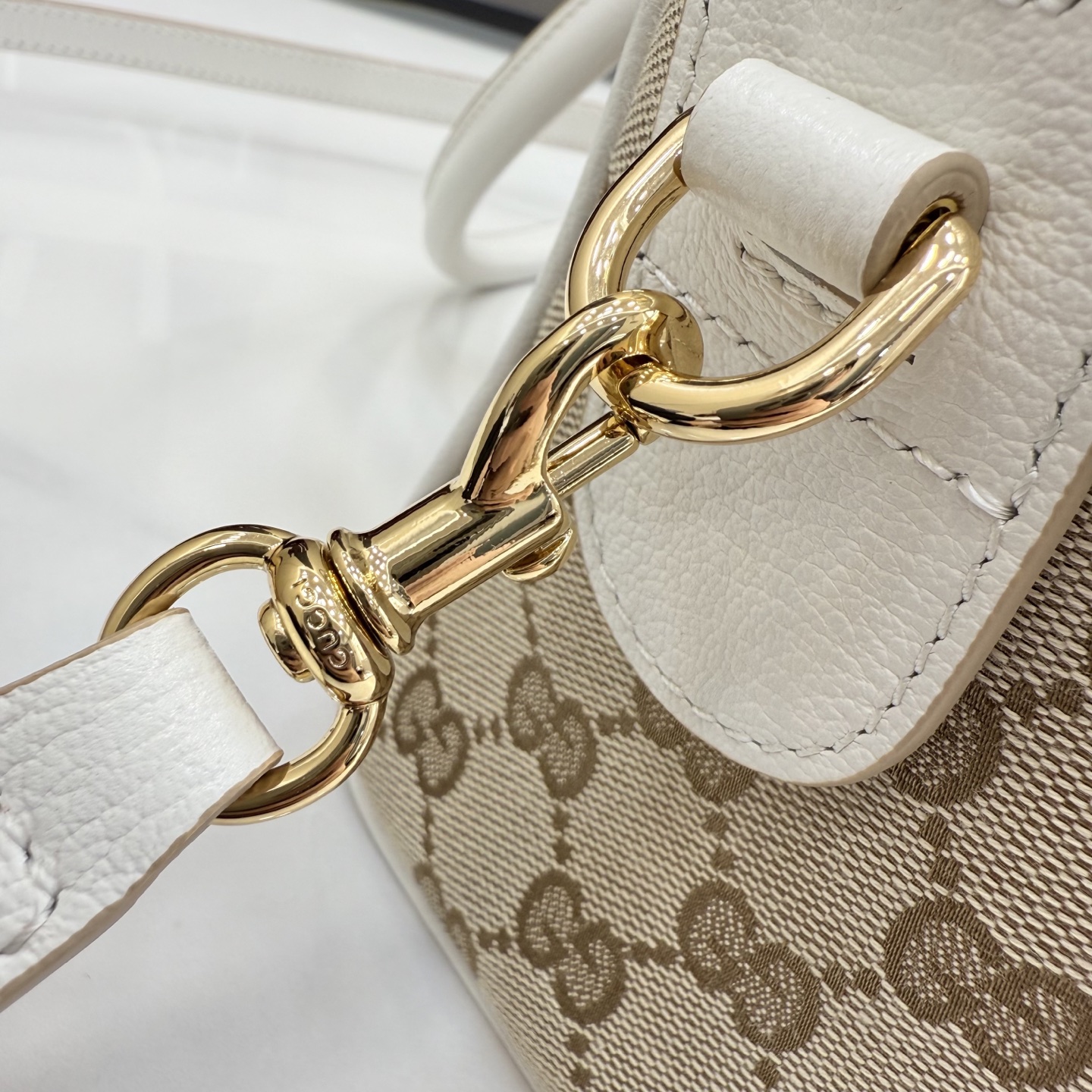 GUCCI 구찌 Gucci NY 컬렉션 보르세토(Borsetto) 캔버스 핸드백 - 화이트/샌드 가방