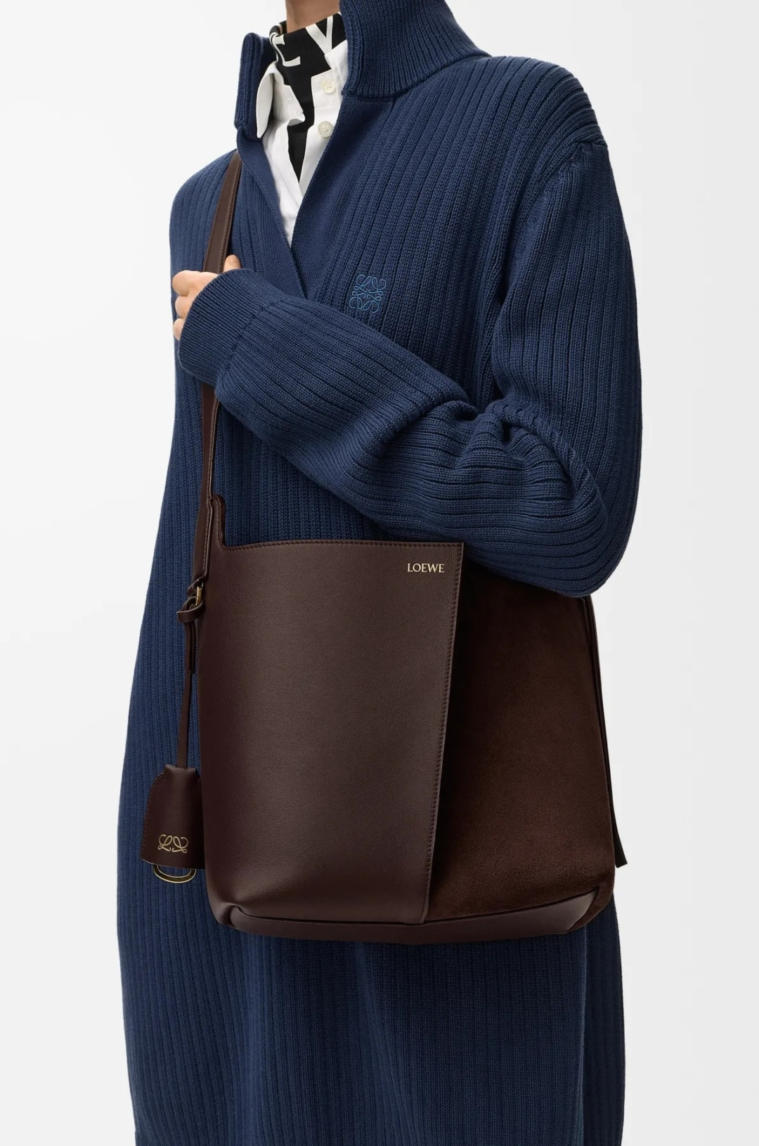 LOEWE 로에베 미디움 스무스 Bilbao 빌바오 트라페즈 버킷 백 가방