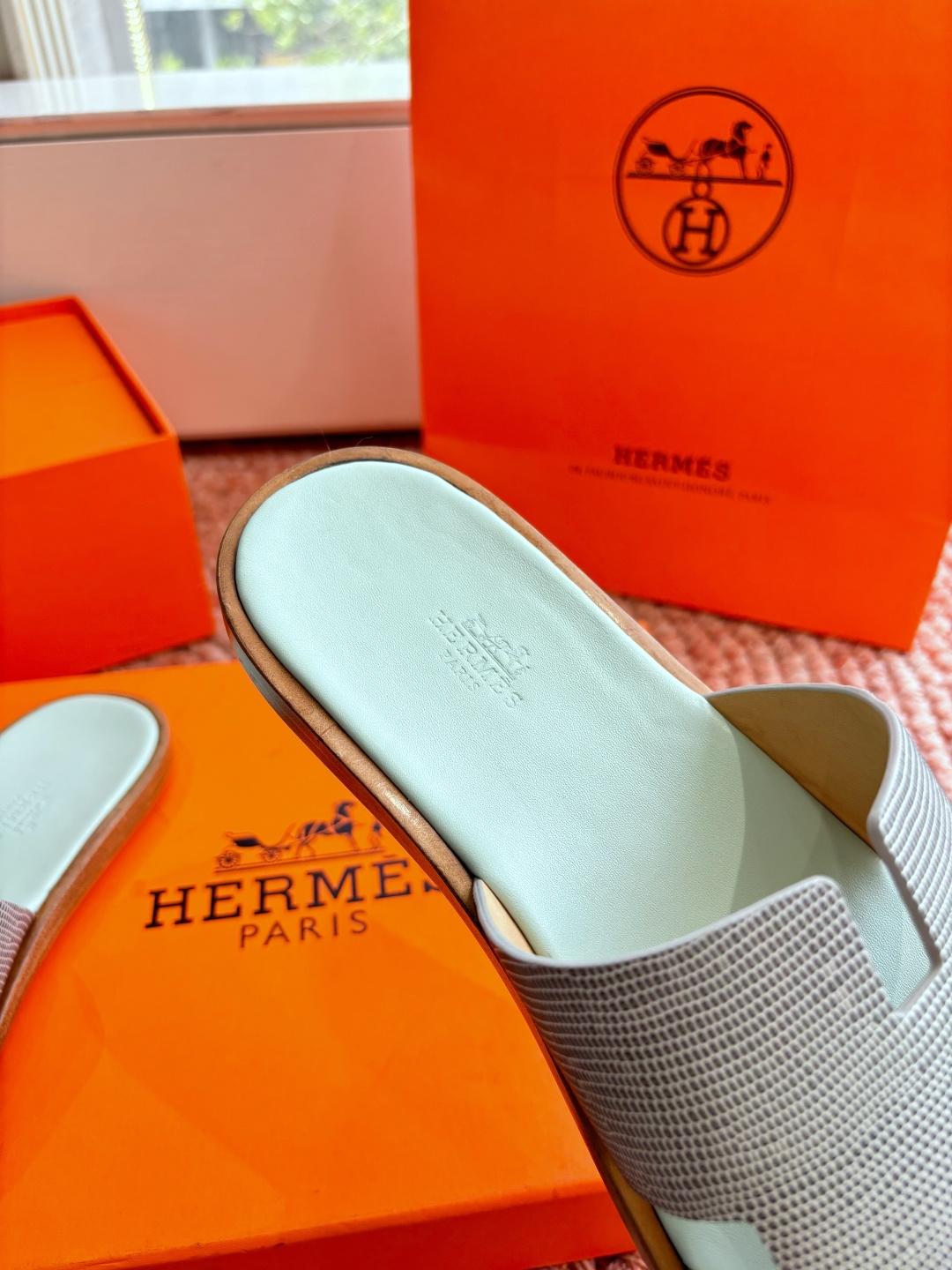 에르메스(HERMES) H 스트랩 슬리퍼 샌들 신발