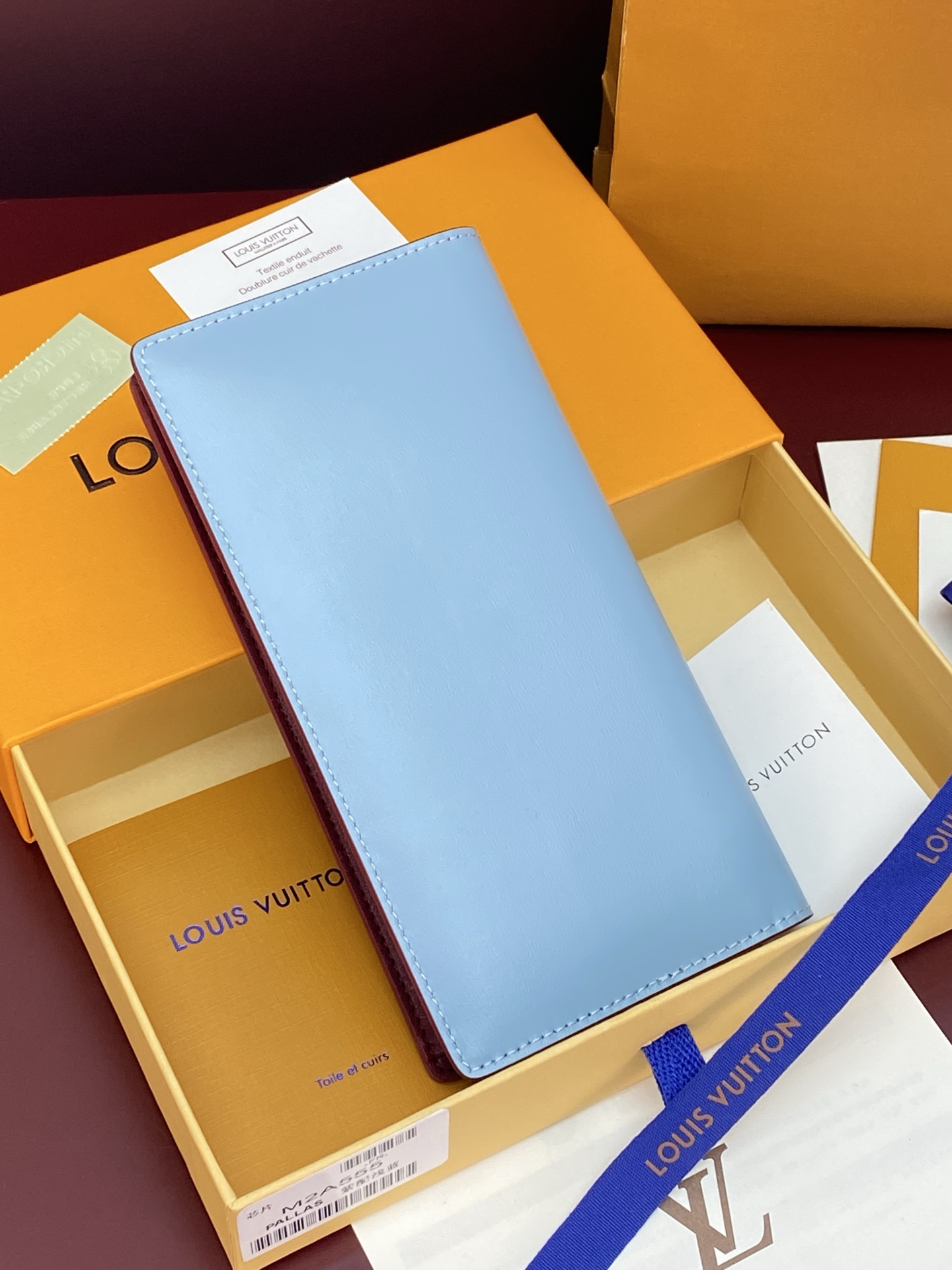 [Louis Vuitton] LV 루이비통 쇼퍼백 모티브 Brazza 브라짜 월렛 지갑 M2A555