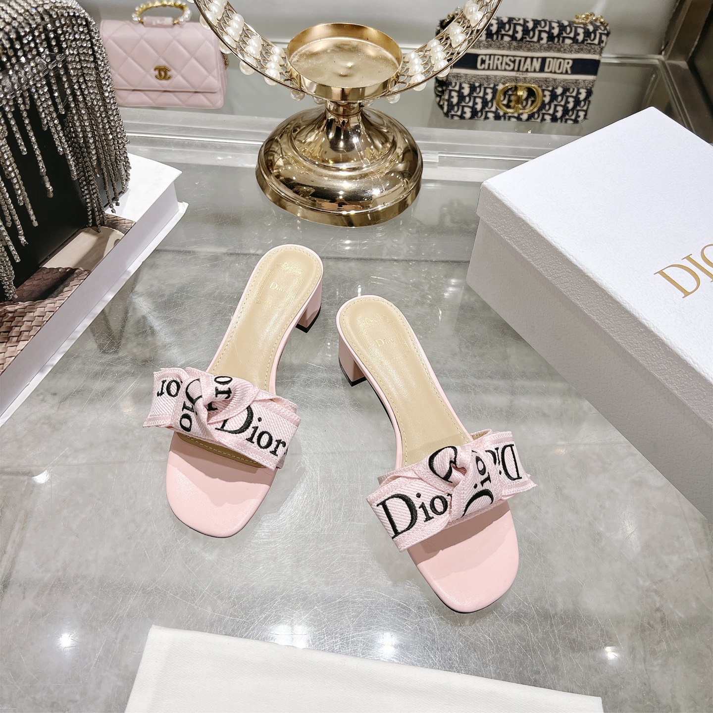 디올(DIOR) 리본 미들힐 슬리퍼 신발