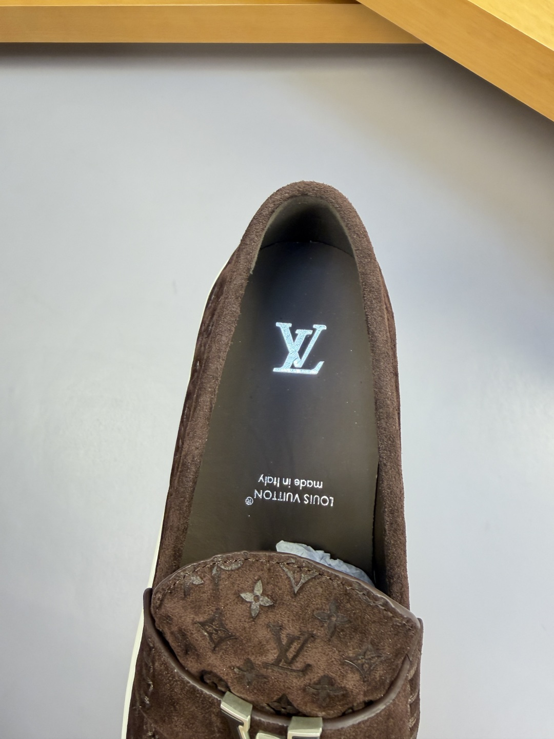 [Louis Vuitton] LV 루이비통 프리미엄 스웨이드 엠보싱 메탈버클 캐주얼 로퍼 신발