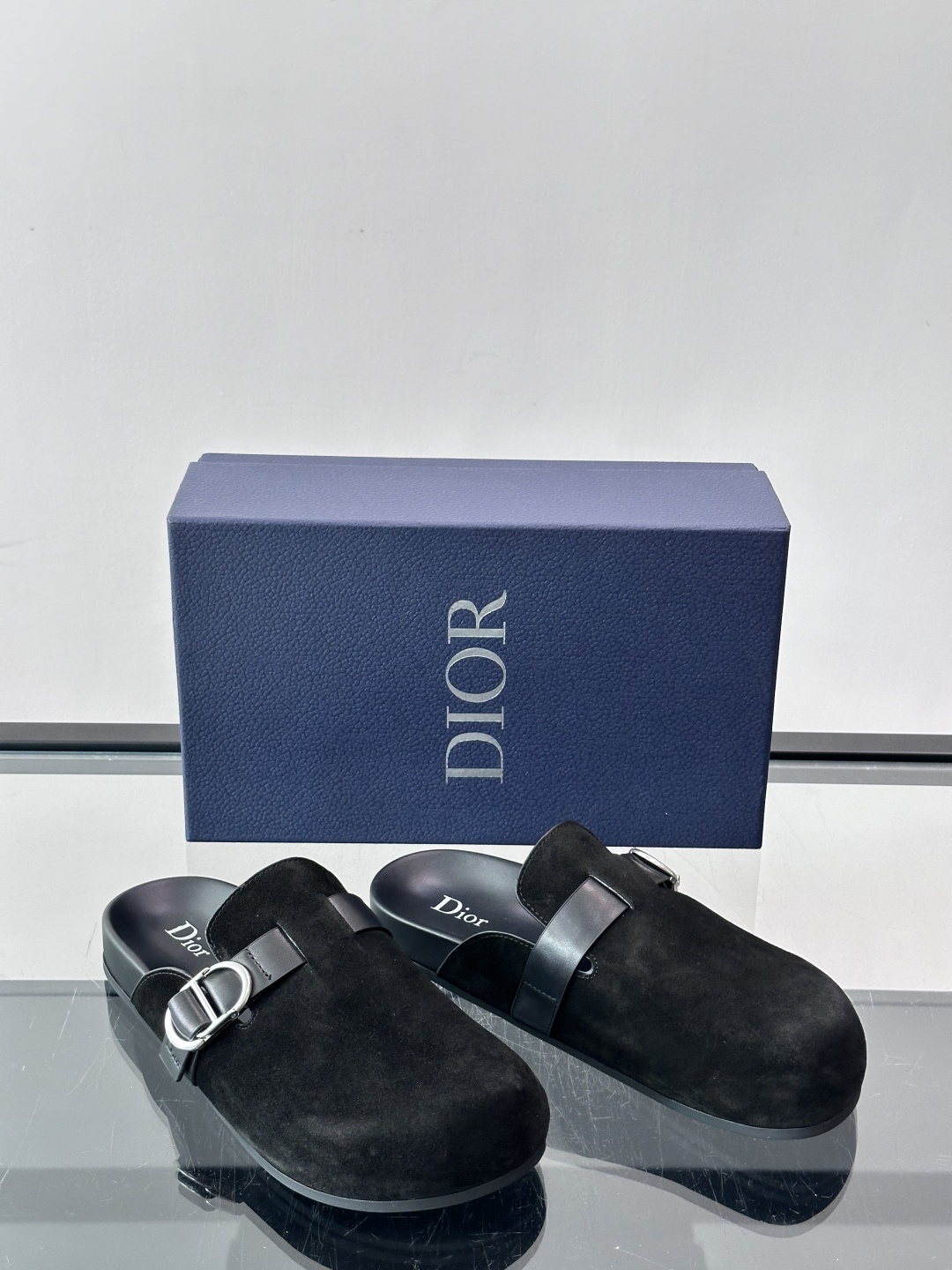 [Dior] 디올 아쿠아(Aqua) 스웨이드 뮬 / 슬라이드 슬리퍼 신발