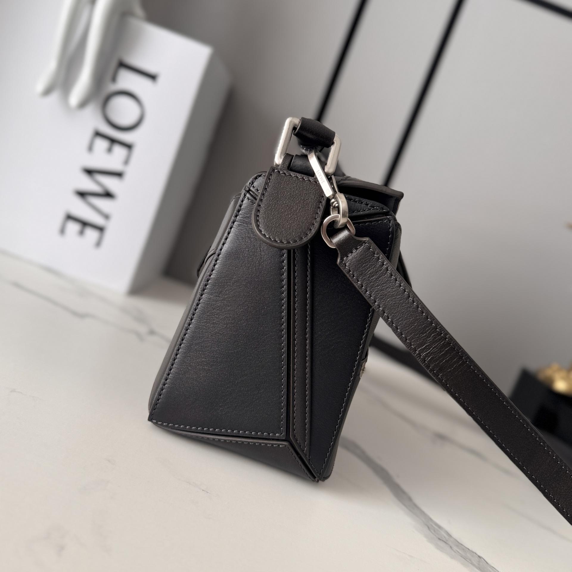Loewe Panta Puzzle 로에베 퍼즐 스몰 백 가방