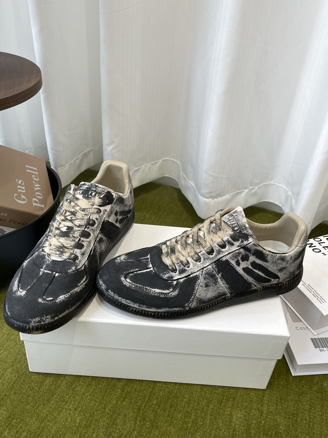 메종 마르지엘라(Maison Margiela) 페인트 스플래터 독일군 스니커즈 신발
