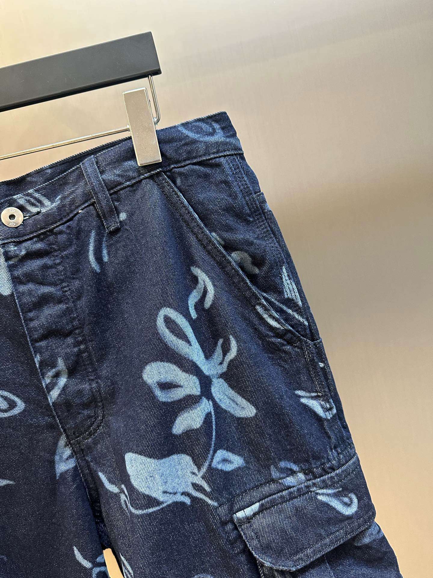 디올(DIOR) 크리스티앙 베라르 데님 카고 쇼츠 하의 의류