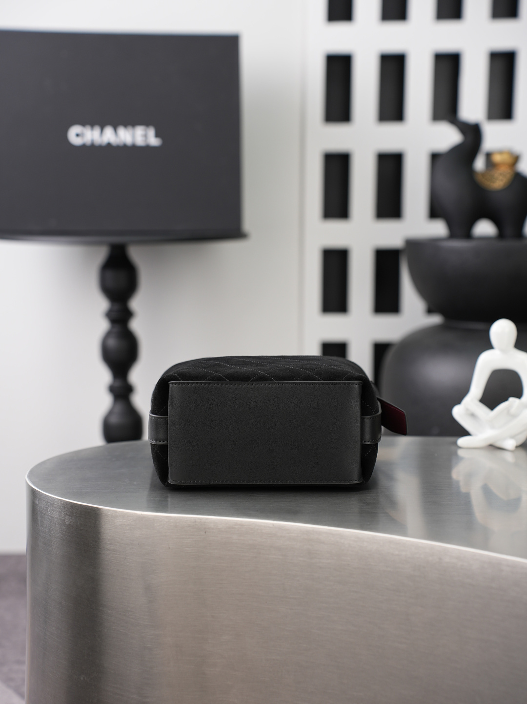 CHANEL 샤넬 26B스웨이드 버킷백 (스몰) 가방 / 6537