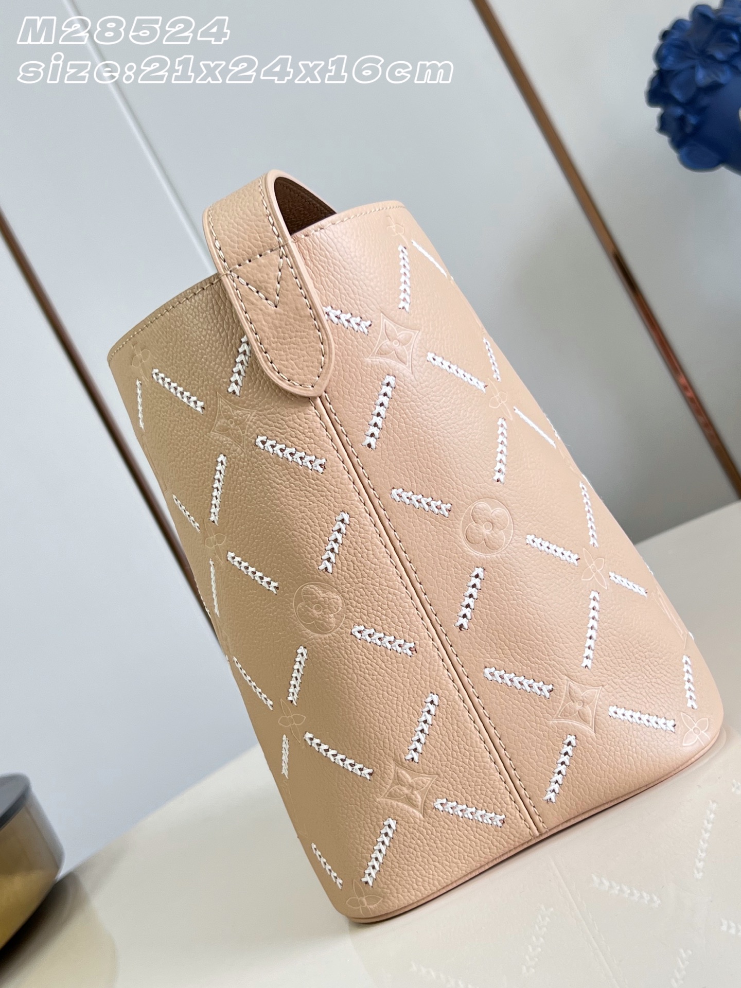[Louis Vuitton] LV 루이비통 올 인(All In) 미디움 앙프레인트 버킷백 가방
