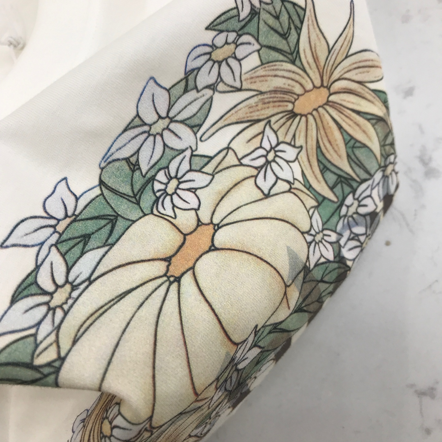 [Chloé] 끌로에 핸드페인팅 데이지 로고 반팔 티셔츠 의류