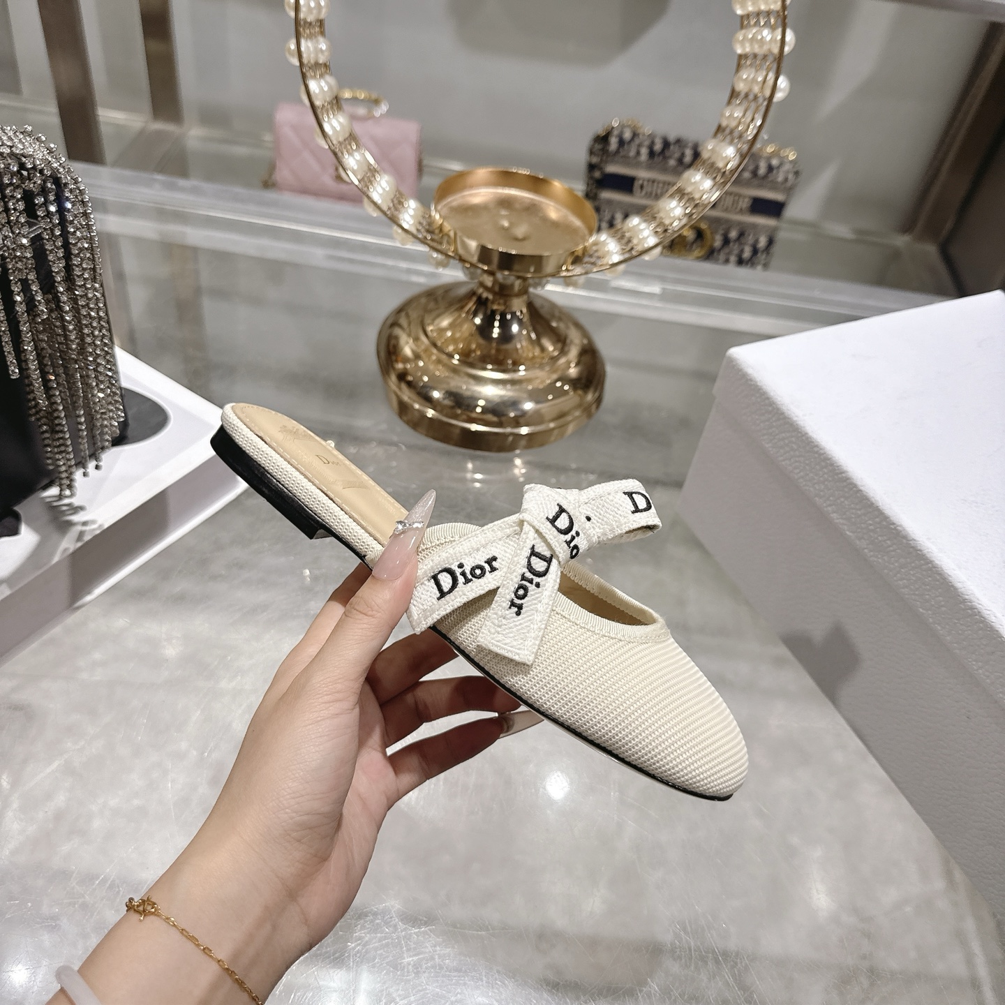 디올(DIOR) 리본 스트랩 메리제인 슬리퍼 신발