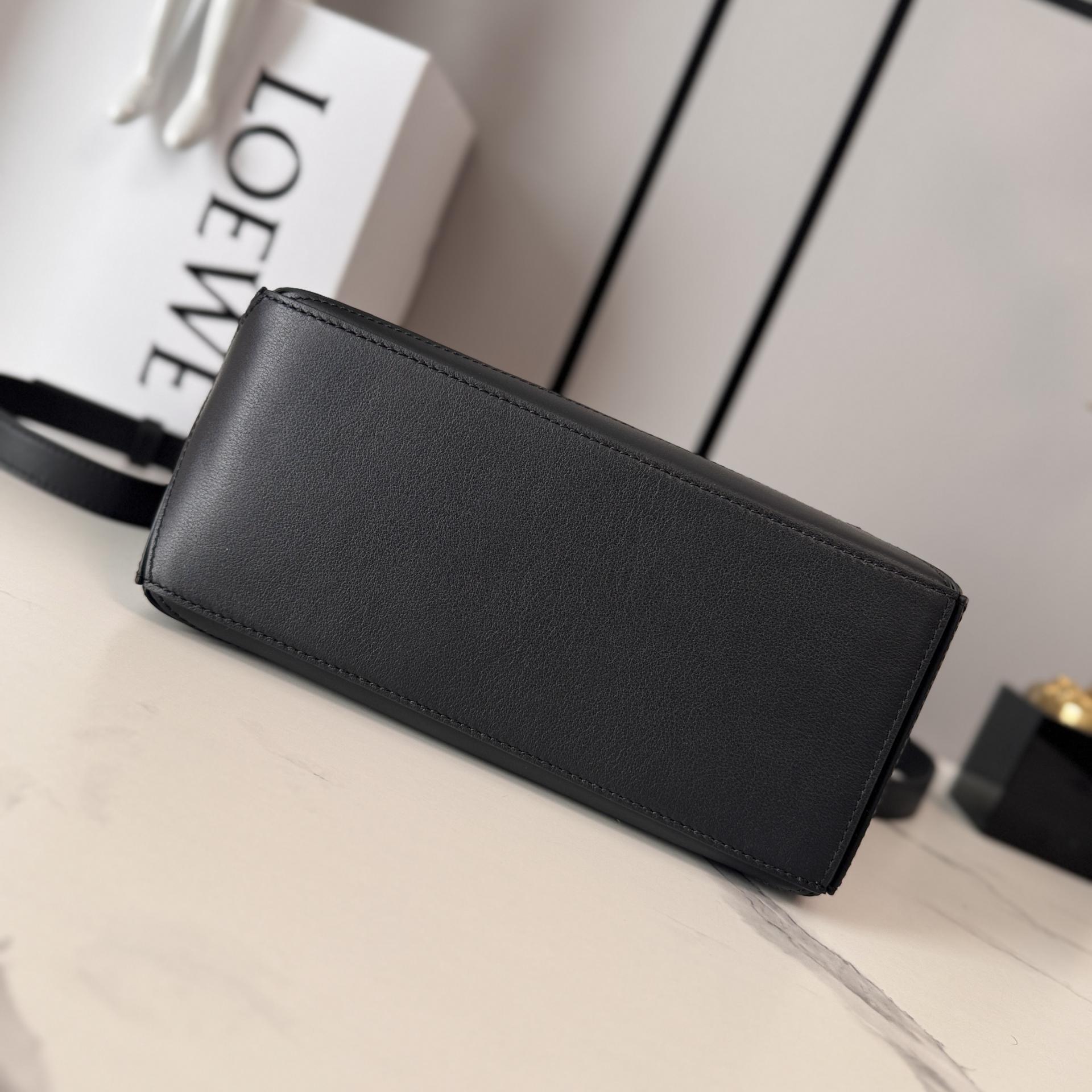Loewe Panta Puzzle 로에베 퍼즐 스몰 백 가방