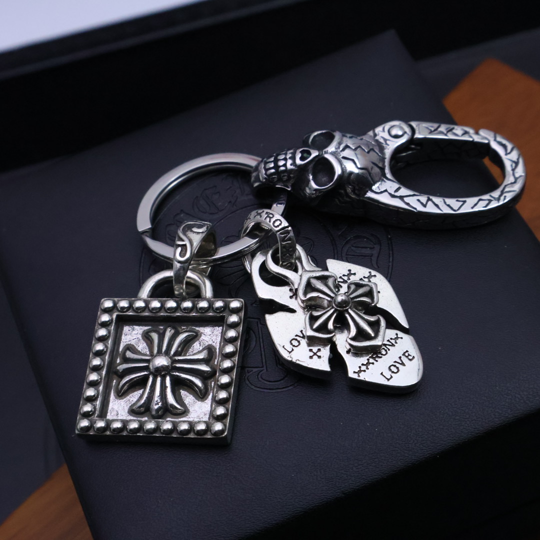 크롬하츠(CHROME HEARTS) 실버 키링 백참 악세사리