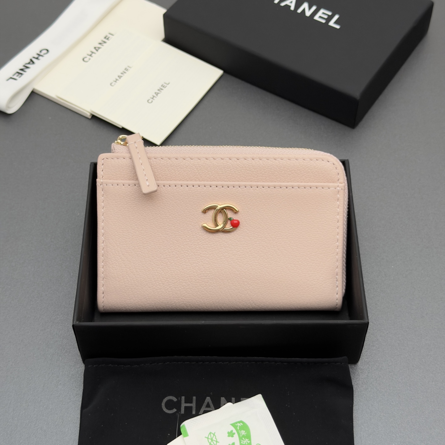 [Chanel] 샤넬 메탈 로고 지퍼 카드/코인 지갑