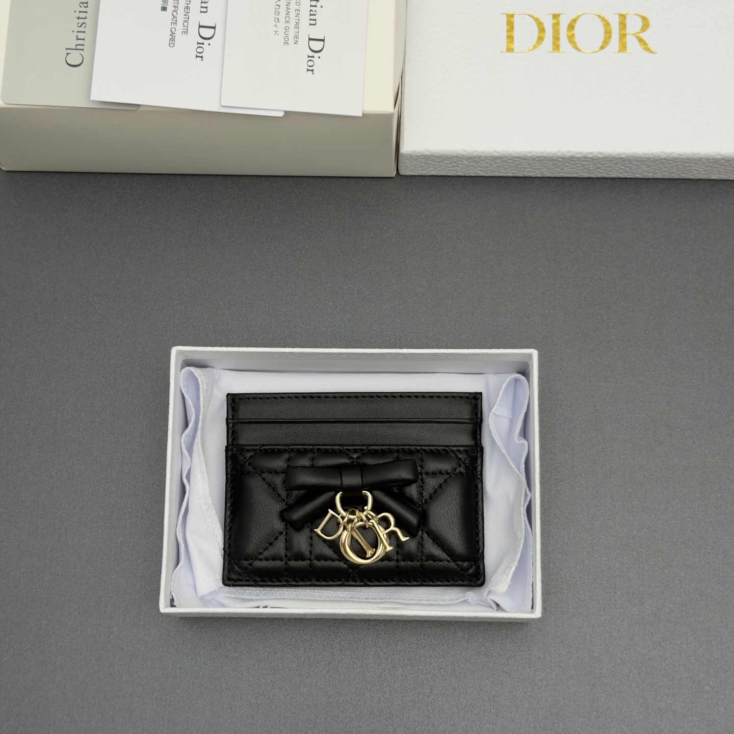 [Dior] 디올 Lady Freesia 레이디 프리지아 까나쥬 램스킨 카드 홀더 지갑