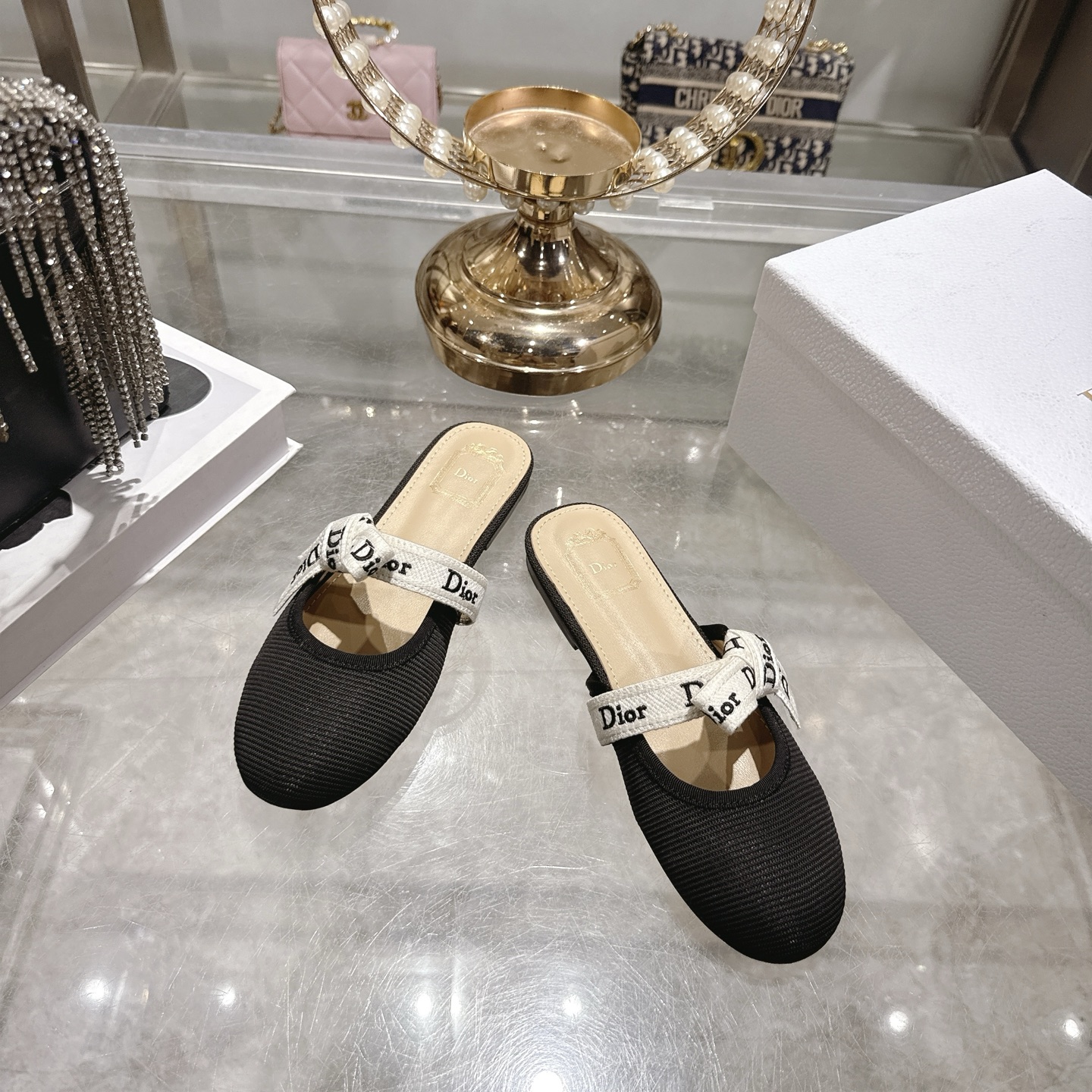디올(DIOR) 리본 스트랩 메리제인 슬리퍼 신발