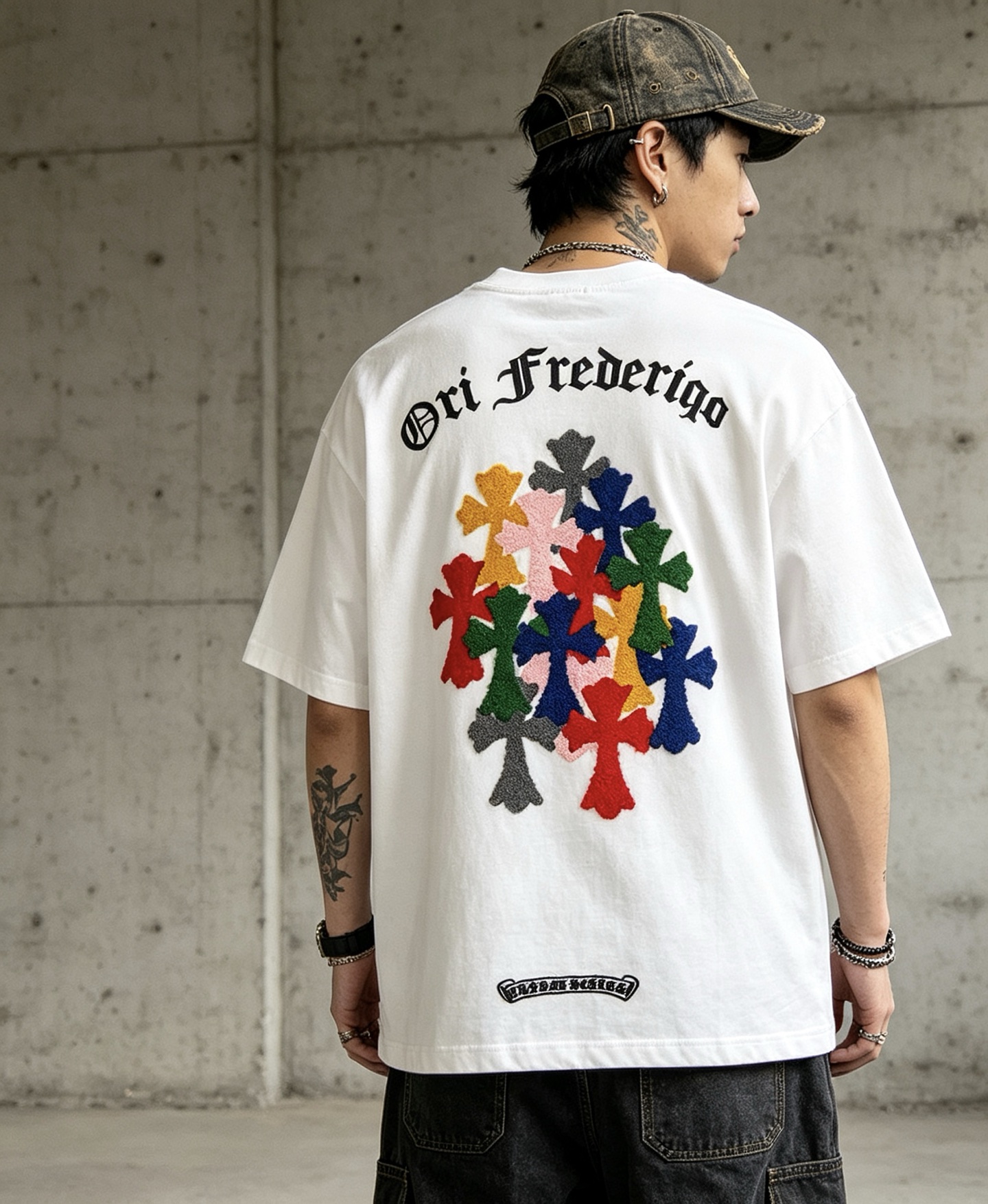 크롬하츠(CHROME HEARTS) 컬러 십자가 자수 반팔 티셔츠 의류