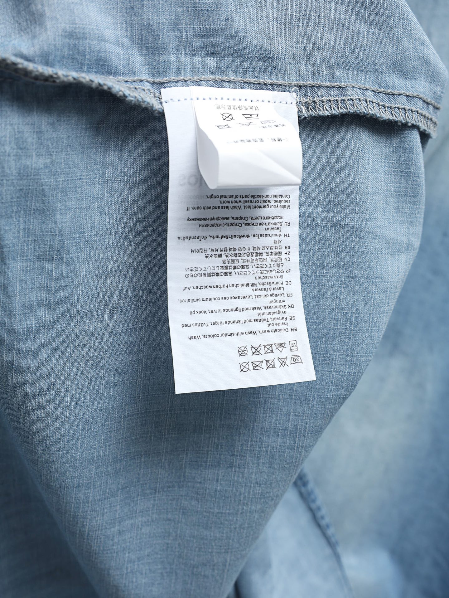 아크네 스튜디오(ACNE STUDIOS) 로고 버튼 빈티지 반팔 셔츠 상의 의류