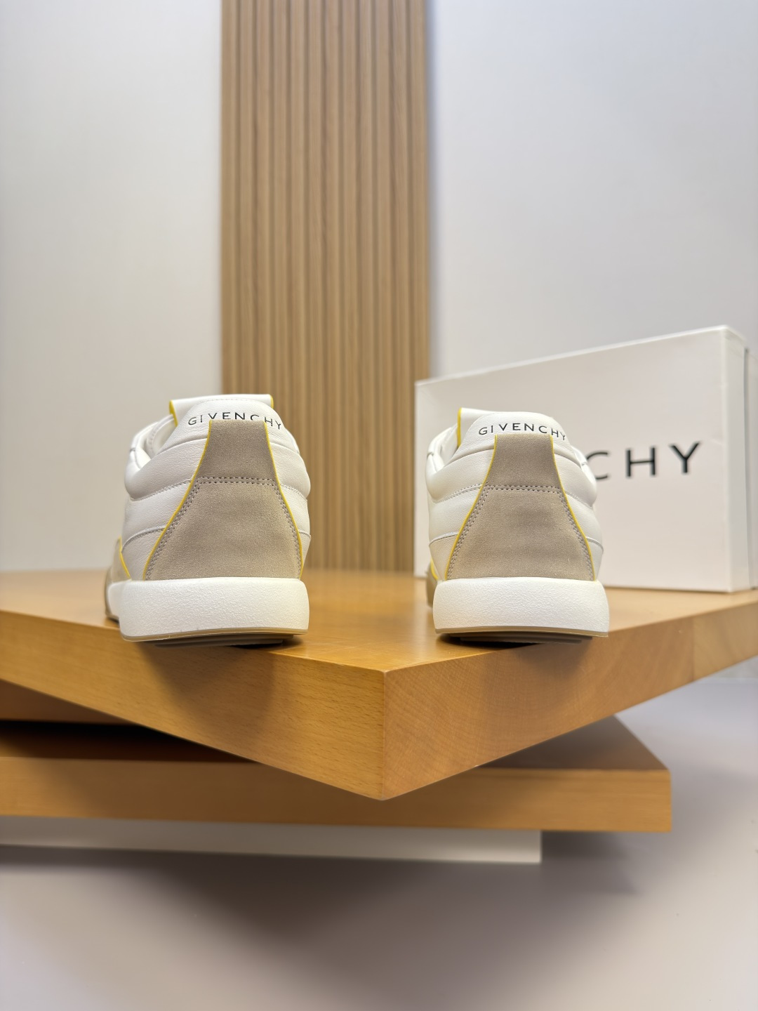 [Givenchy] 지방시 프리미엄 나파 & 스웨이드 콤비 스니커즈 신발