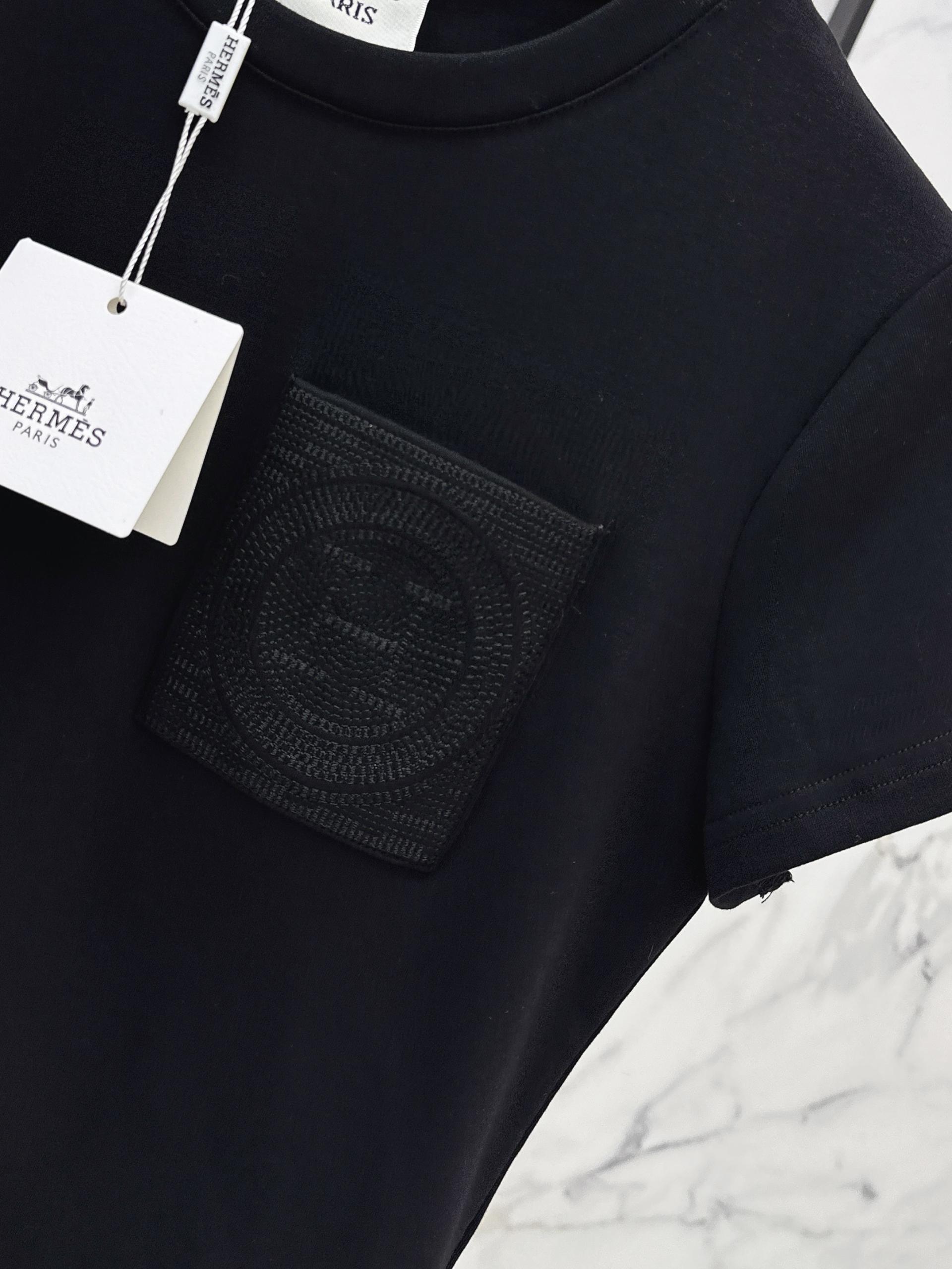 [Hermes] 에르메스 26SS 크롭 슬림핏 반팔 티셔츠 의류