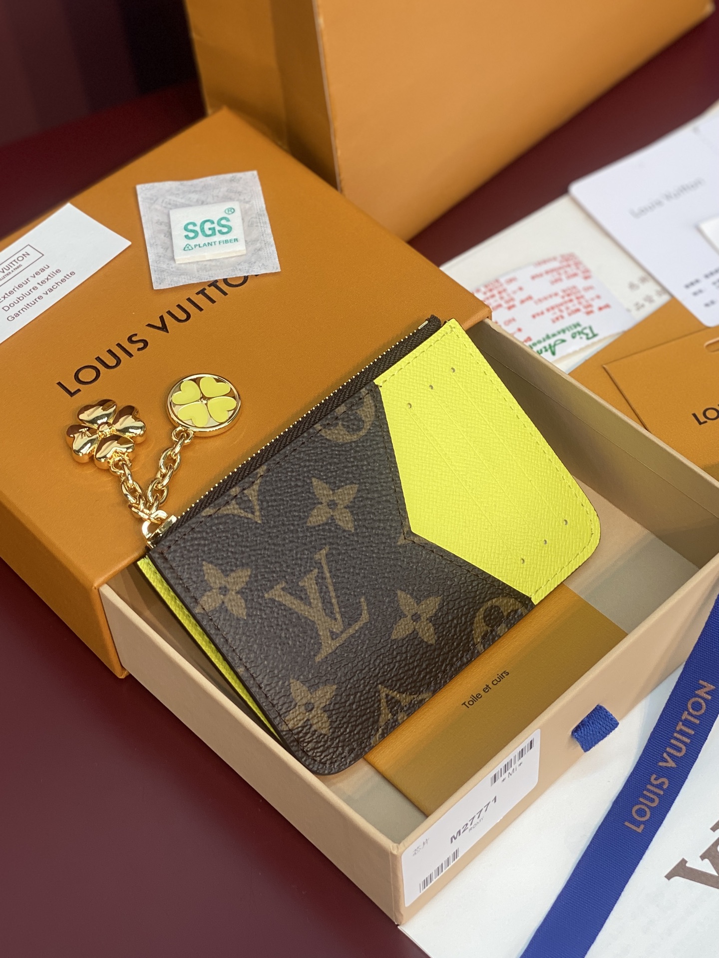 [Louis Vuitton] LV 루이비통 모노그램 Romy 로미 일본 한정 카드 지갑 (레몬 옐로우)
