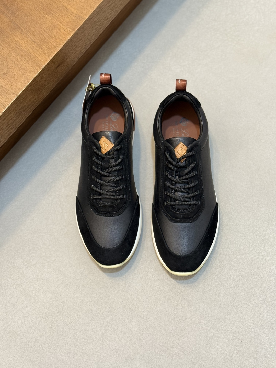 [Loro Piana] LP 로로 피아나 워크 앤 워크 / 시티 워크 스니커즈 신발