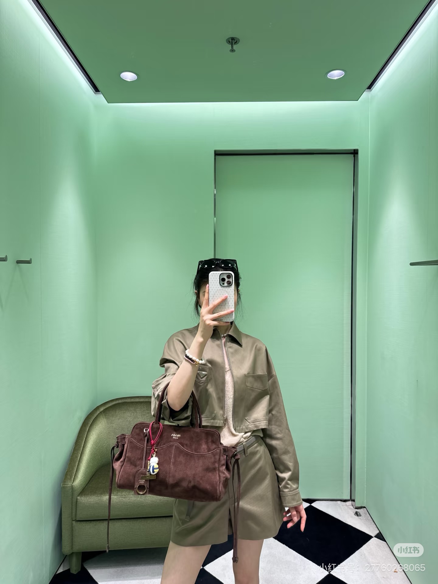 프라다(PRADA) 플랩 포켓 크롭 집업 재킷 의류
