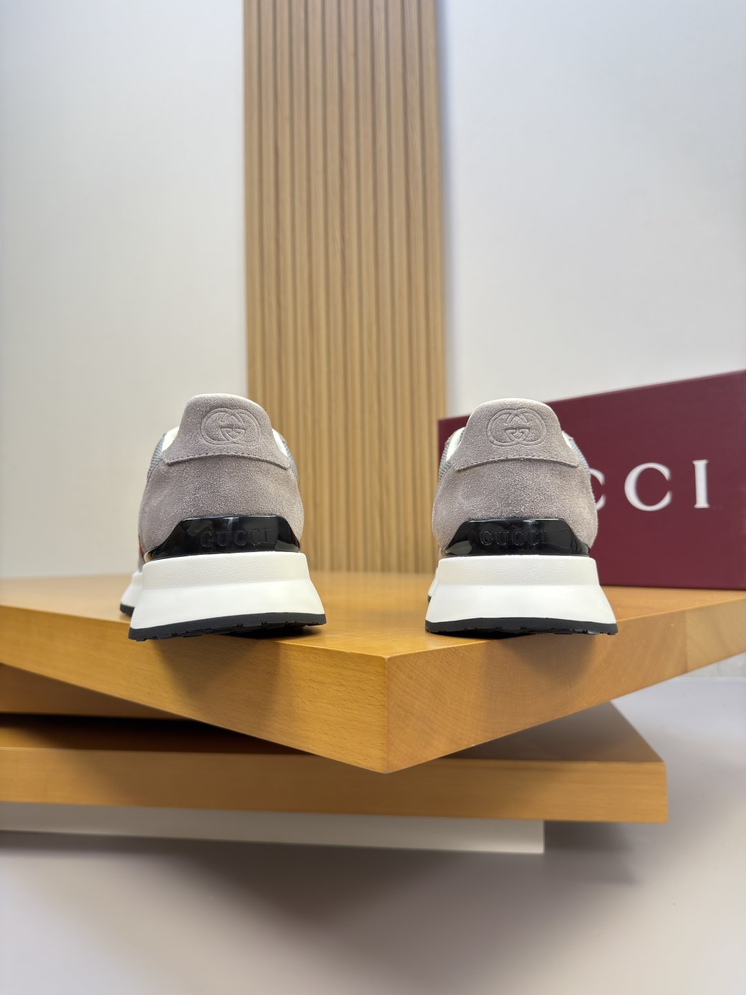 [Gucci] 구찌 프리미엄 스웨이드 & 메쉬 웹 스니커즈 신발