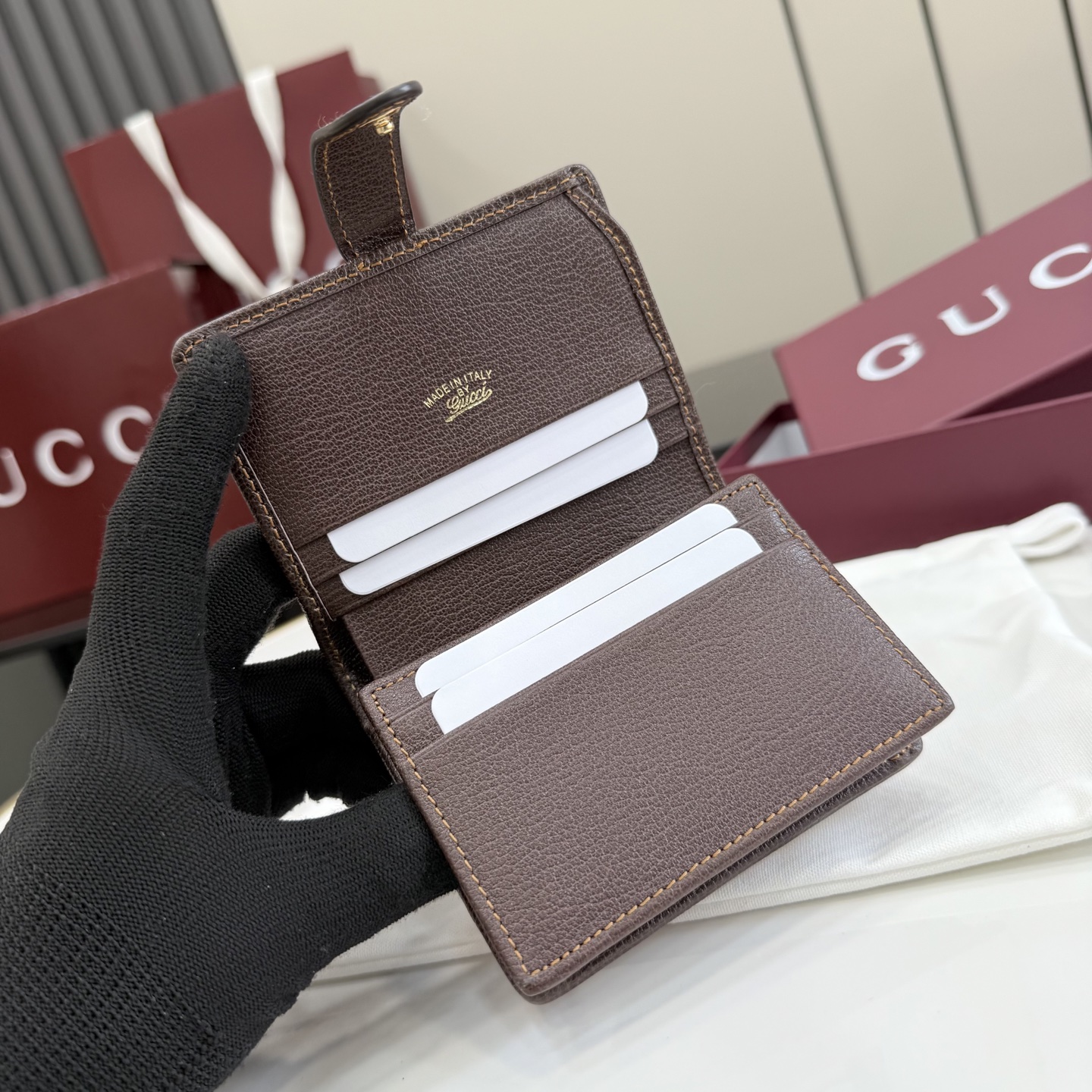 [Gucci] 구찌 26SS Jackie 재키 1961 GG 캔버스 중지갑 (샌드/브라운)