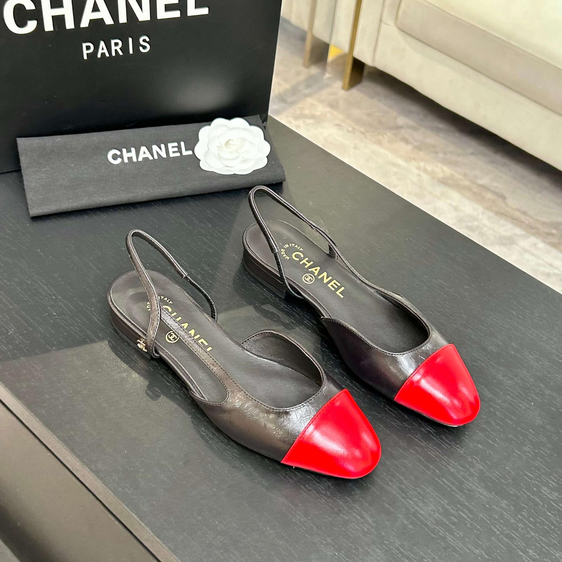샤넬(CHANEL) 투톤 슬링백 로우힐 신발