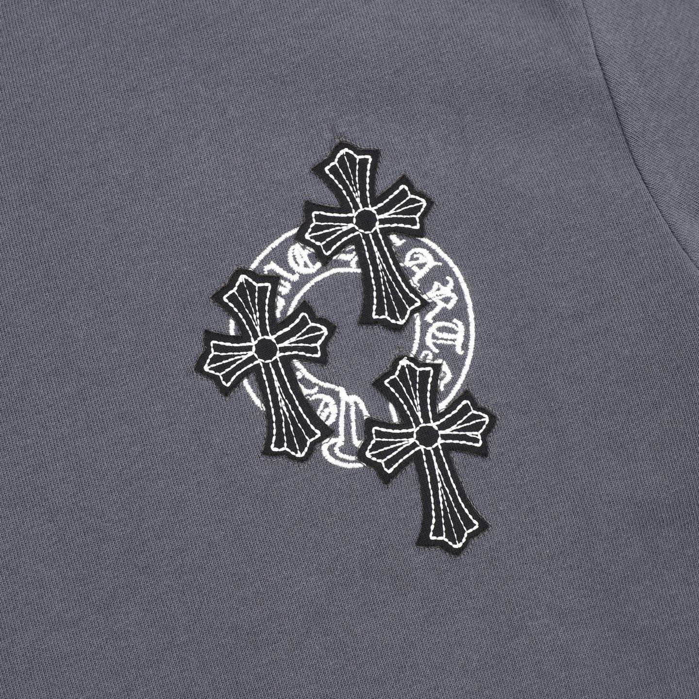 크롬하츠(CHROME HEARTS) 고딕 레터링 멀티 크로스 반팔 티셔츠 상의 의류