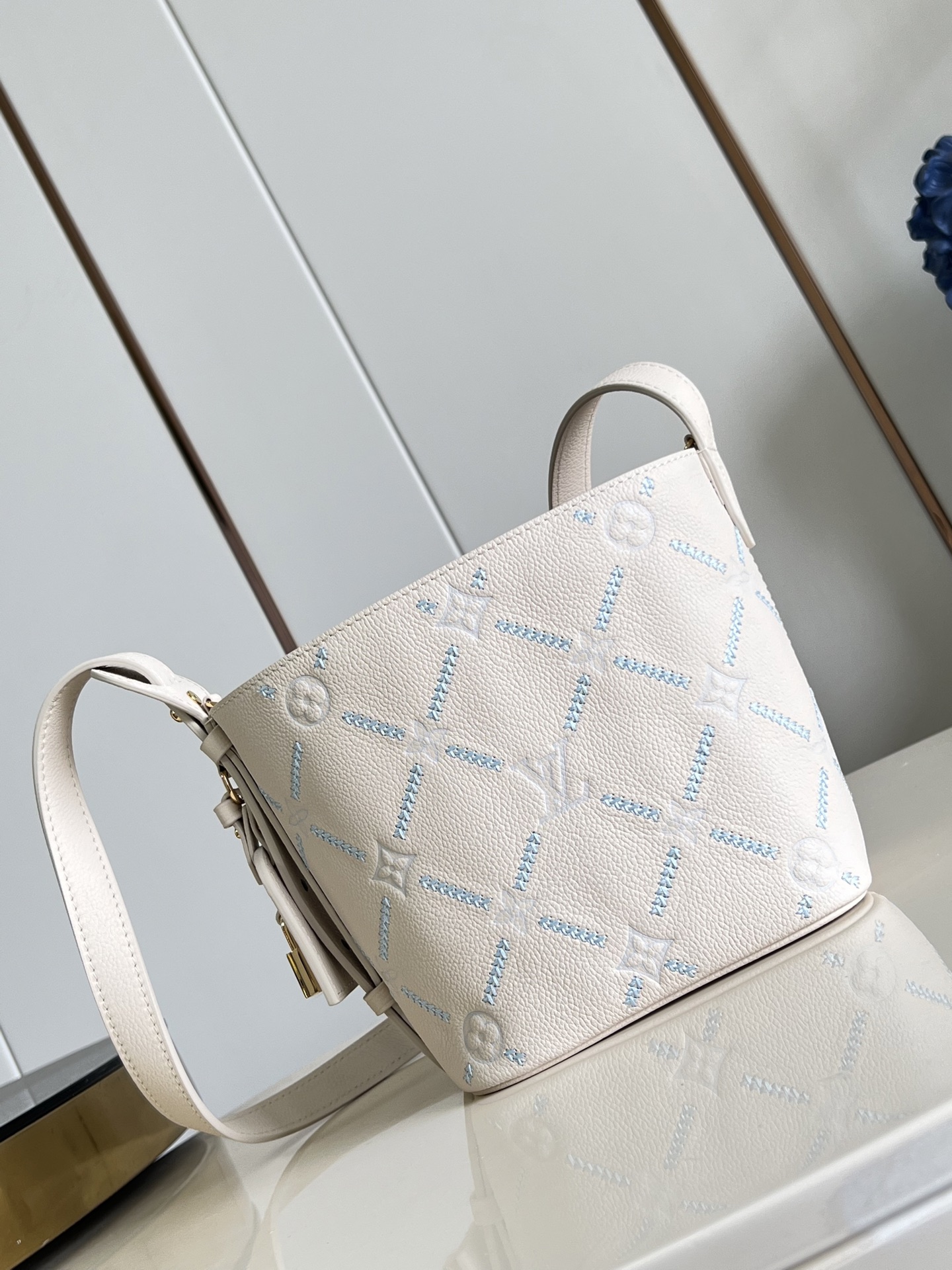 [Louis Vuitton] LV 루이비통 올 인(All In) BB 앙프레인트 버킷백 가방