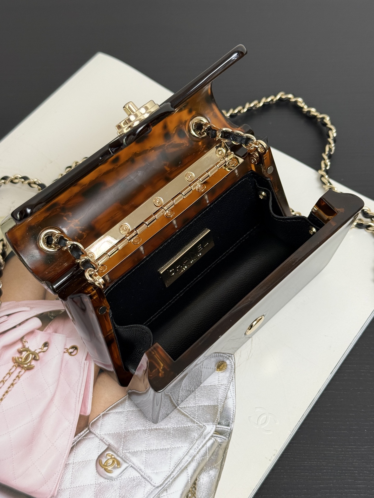 [Chanel] 샤넬 26C 빈티지 레트로 토티스쉘 미니 콤팩트 백 가방