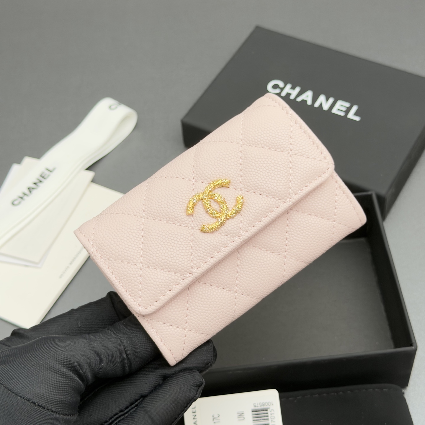 [Chanel] 샤넬 26SS 캐비어 멀티 젬스톤 카드 홀더 지갑