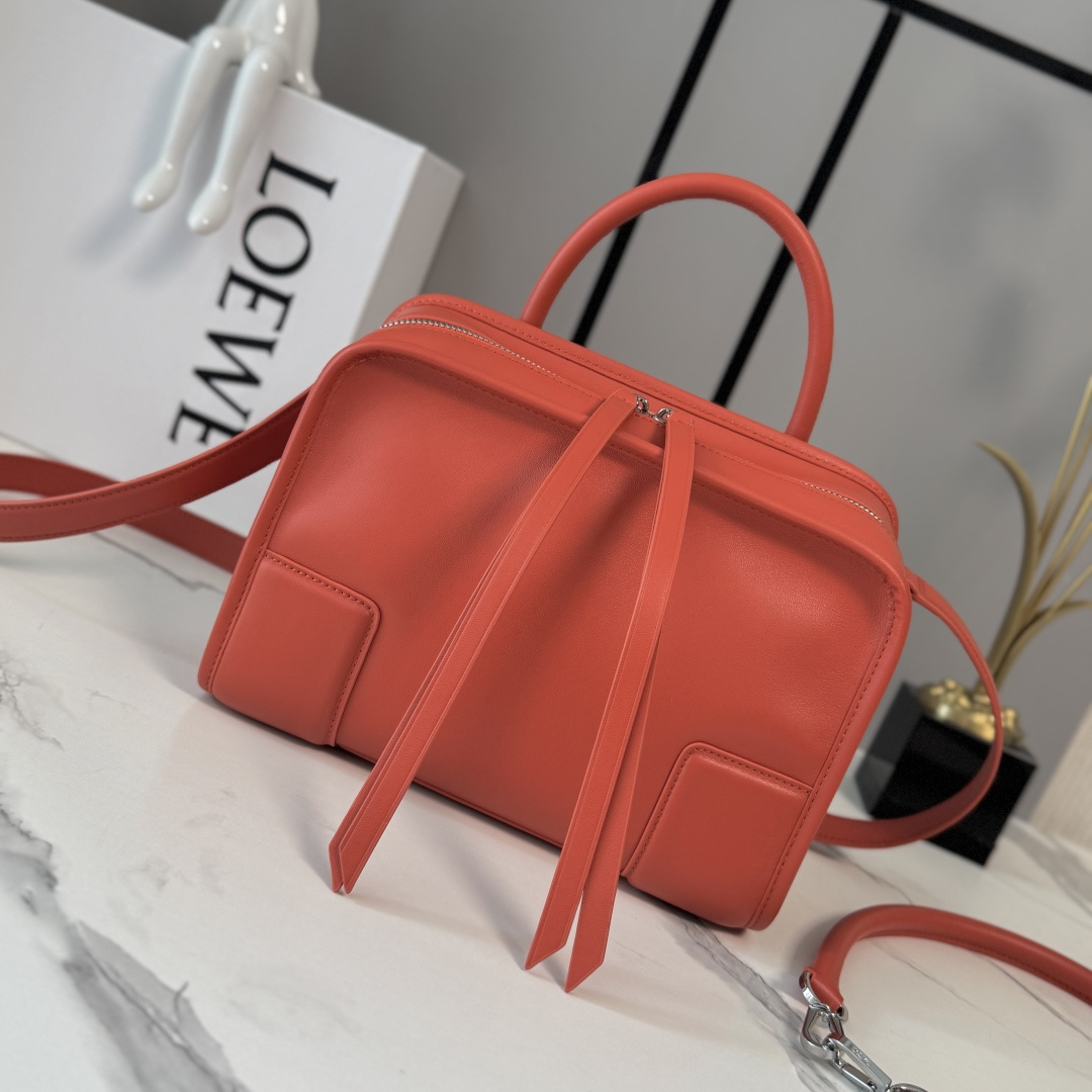 [Loewe] 로에베 Amazona 아마조나 180 소프트 카프스킨 스몰 백 가방