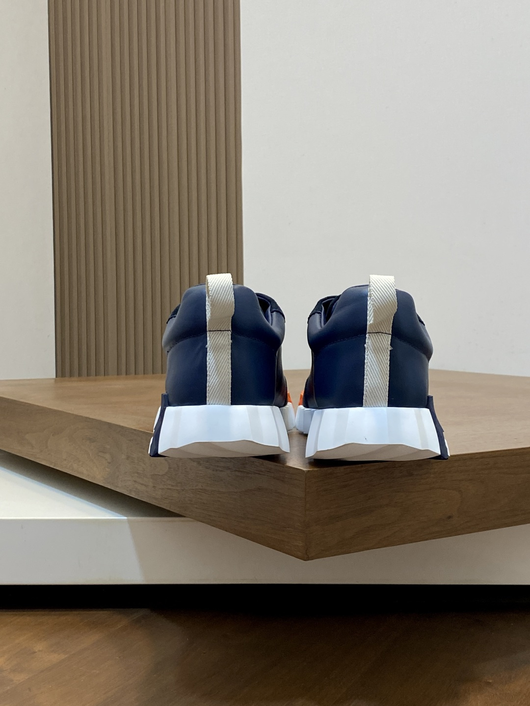 [Hermes] 에르메스 바운싱(Bouncing) 프리미엄 카프스킨 & 고트스킨 스니커즈 신발